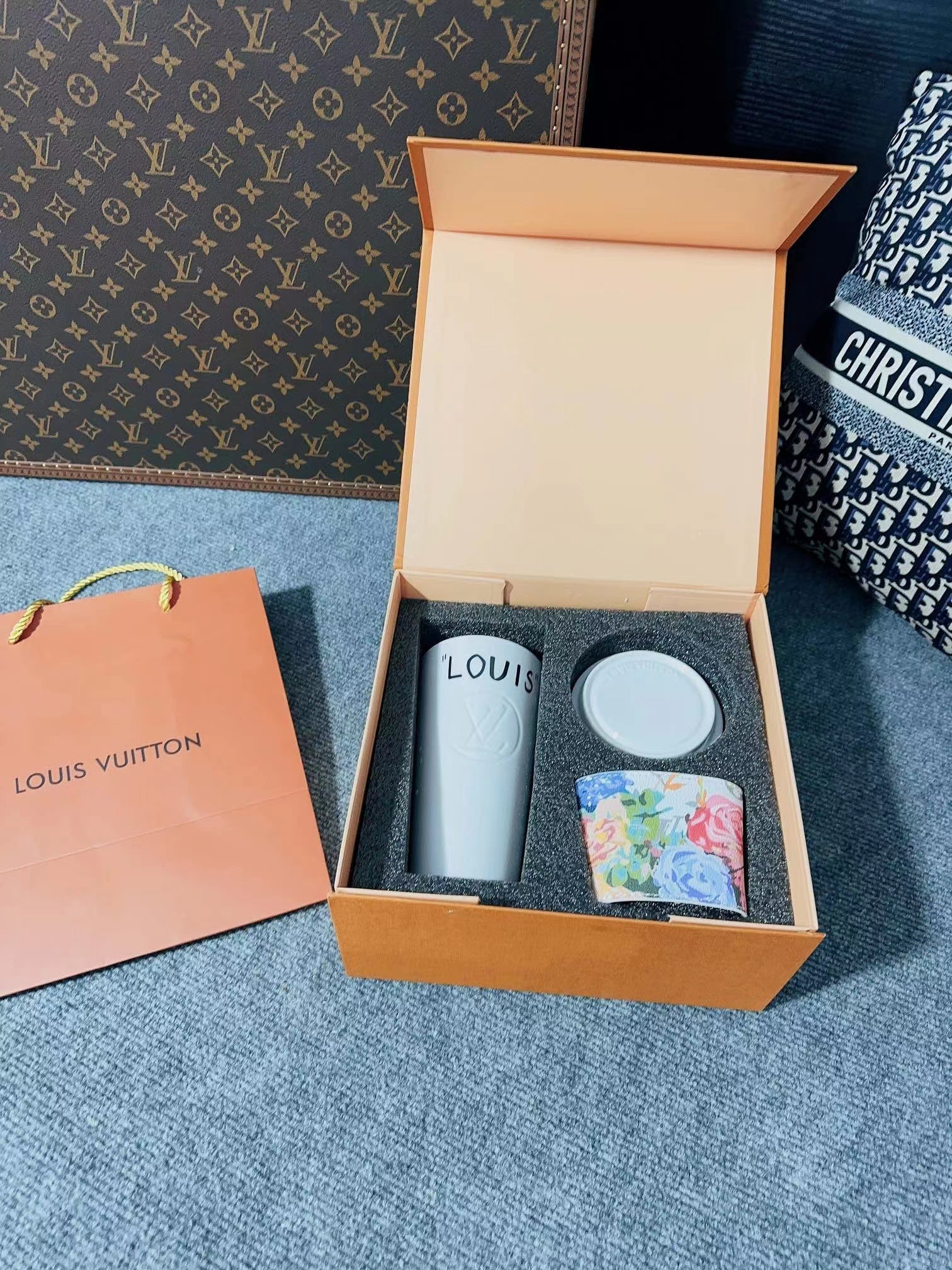 CUSTOM LOUIS COFFEE CUP (EXCLUSIVE EDITION)