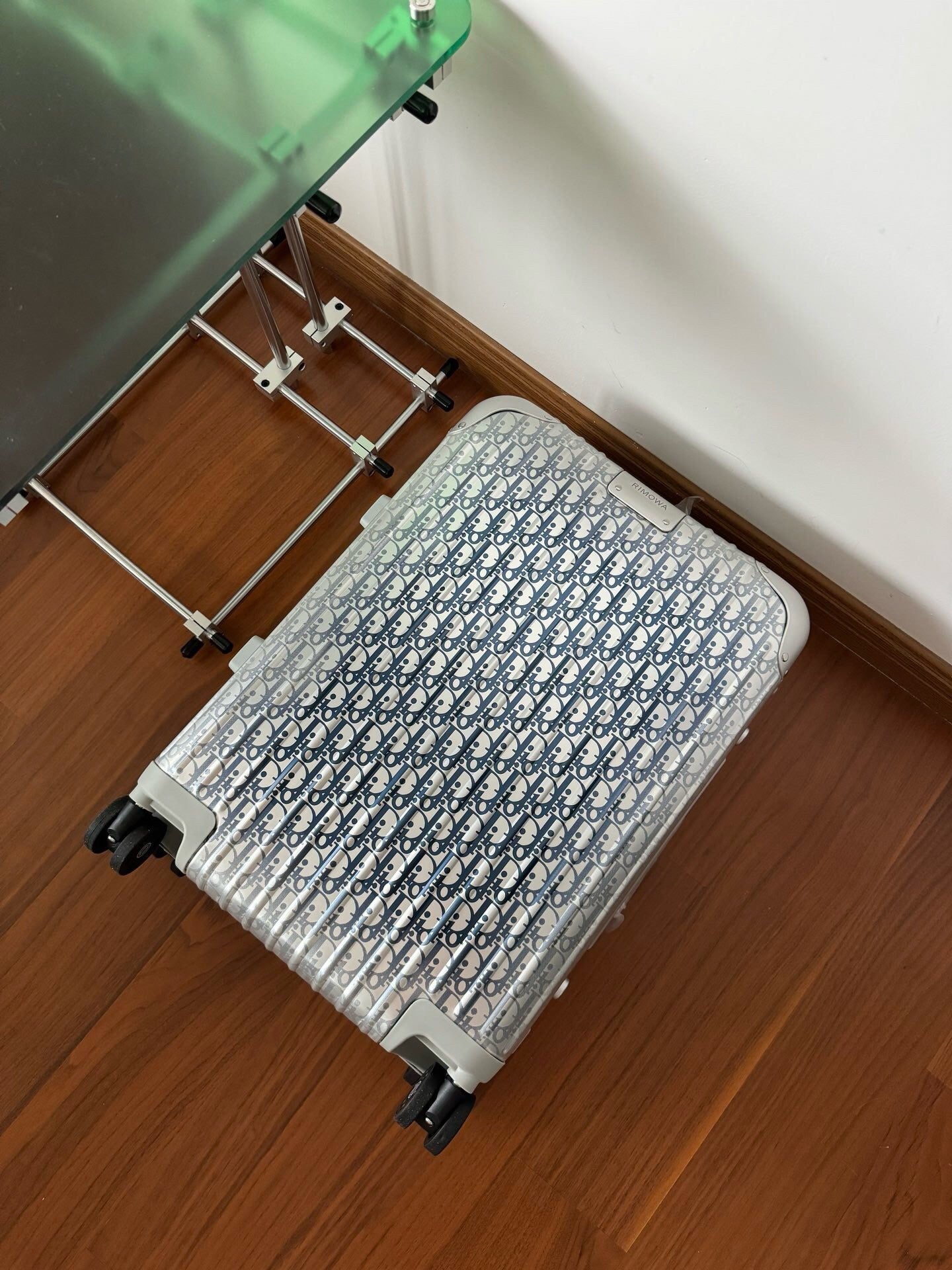 CHRISTIAN CABIN 35L SUITCASE