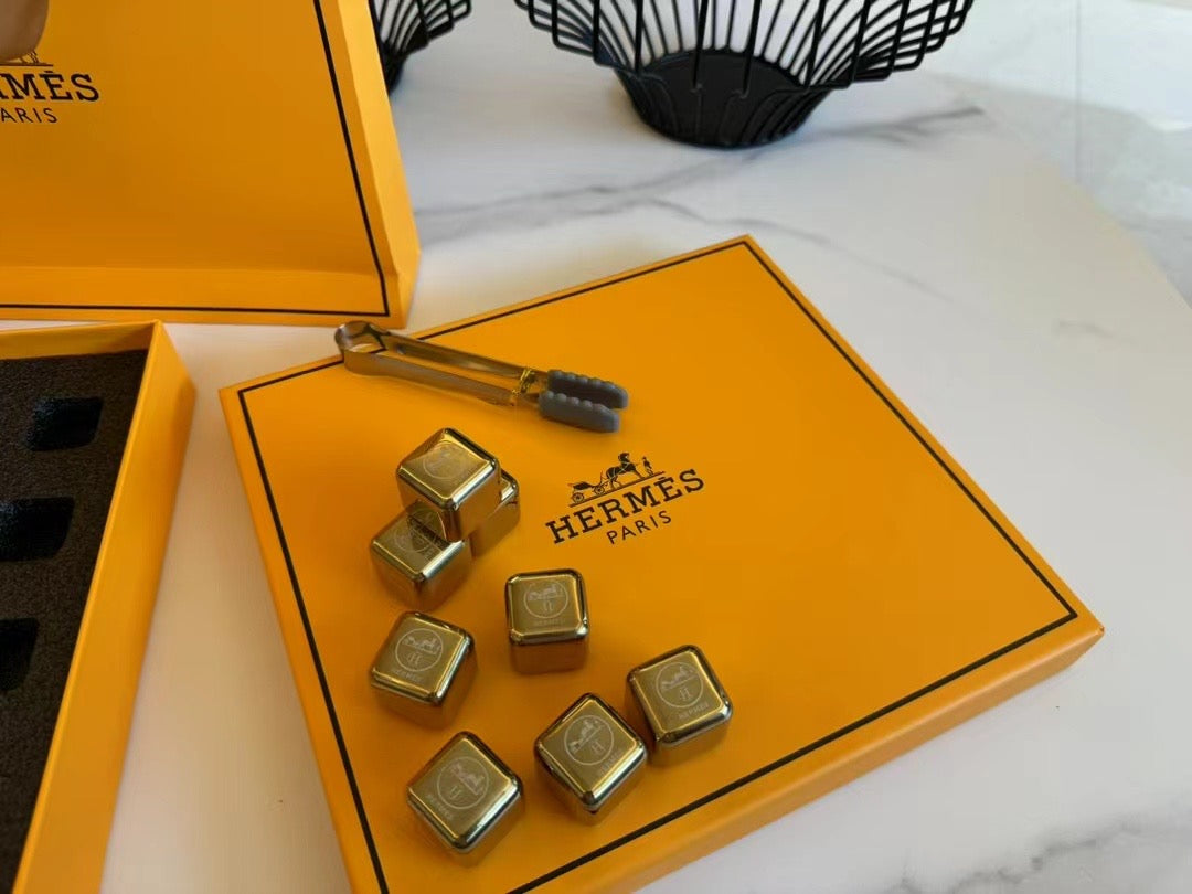 CUSTOM ICE METAL CUBES