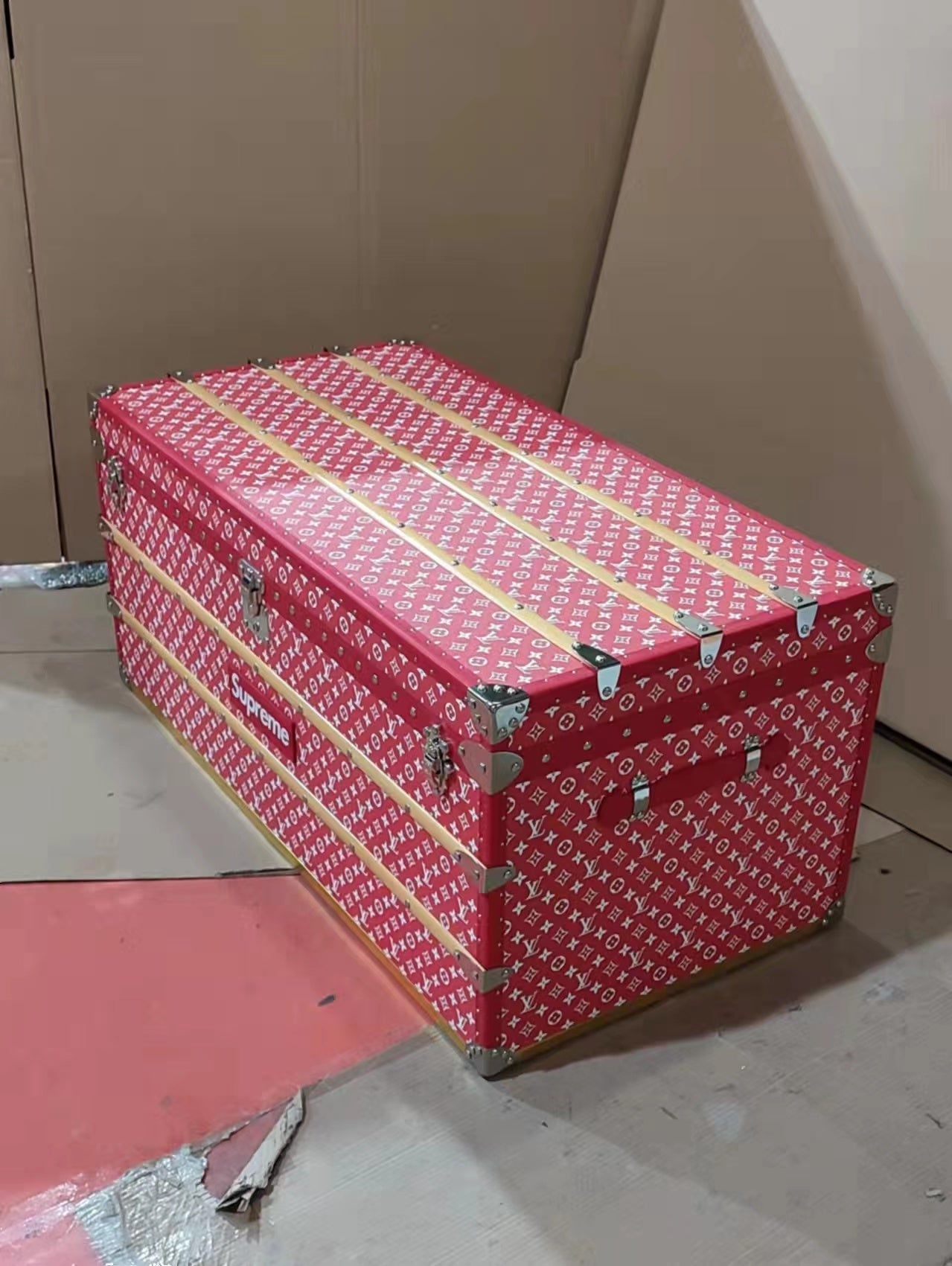 CUSTOM LV SUPREME TRUNK
