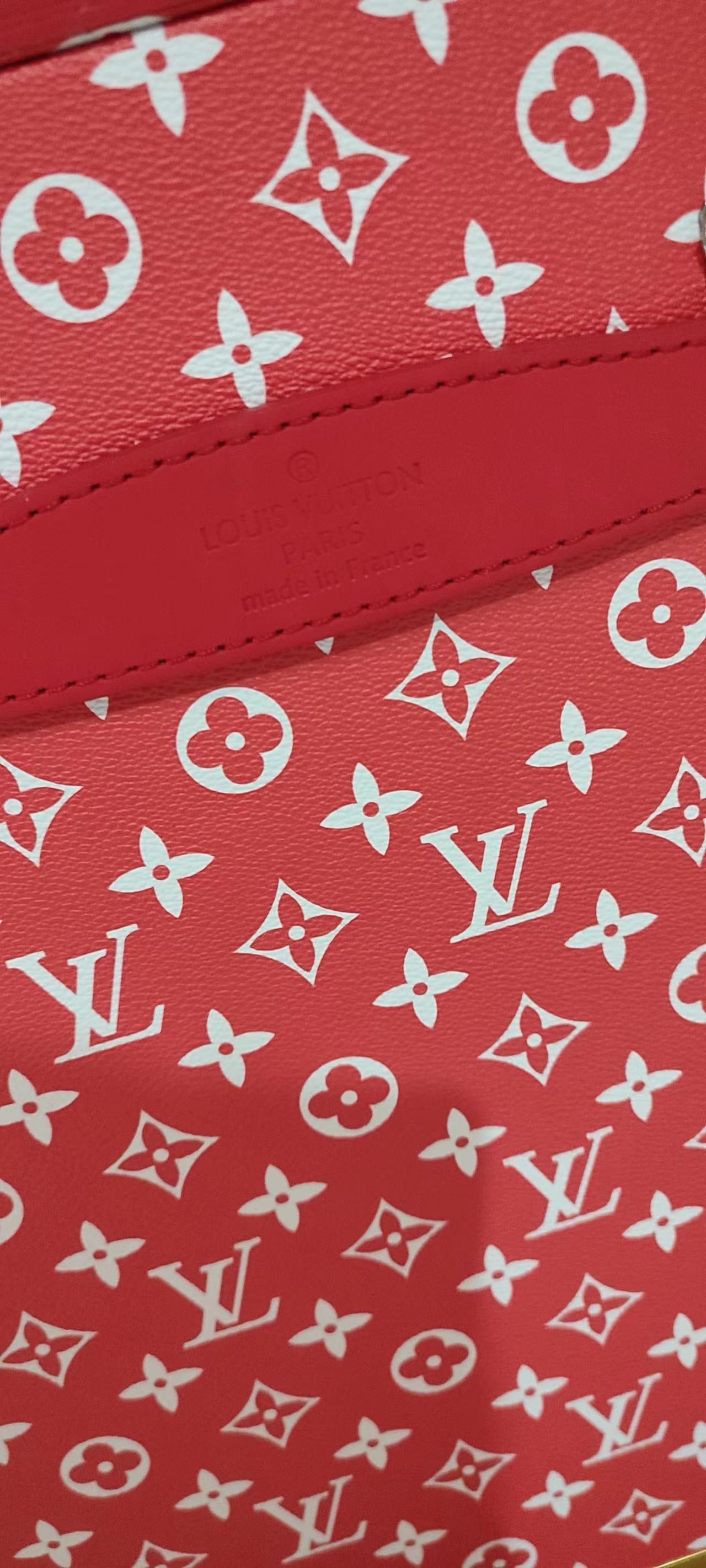 CUSTOM LV SUPREME TRUNK