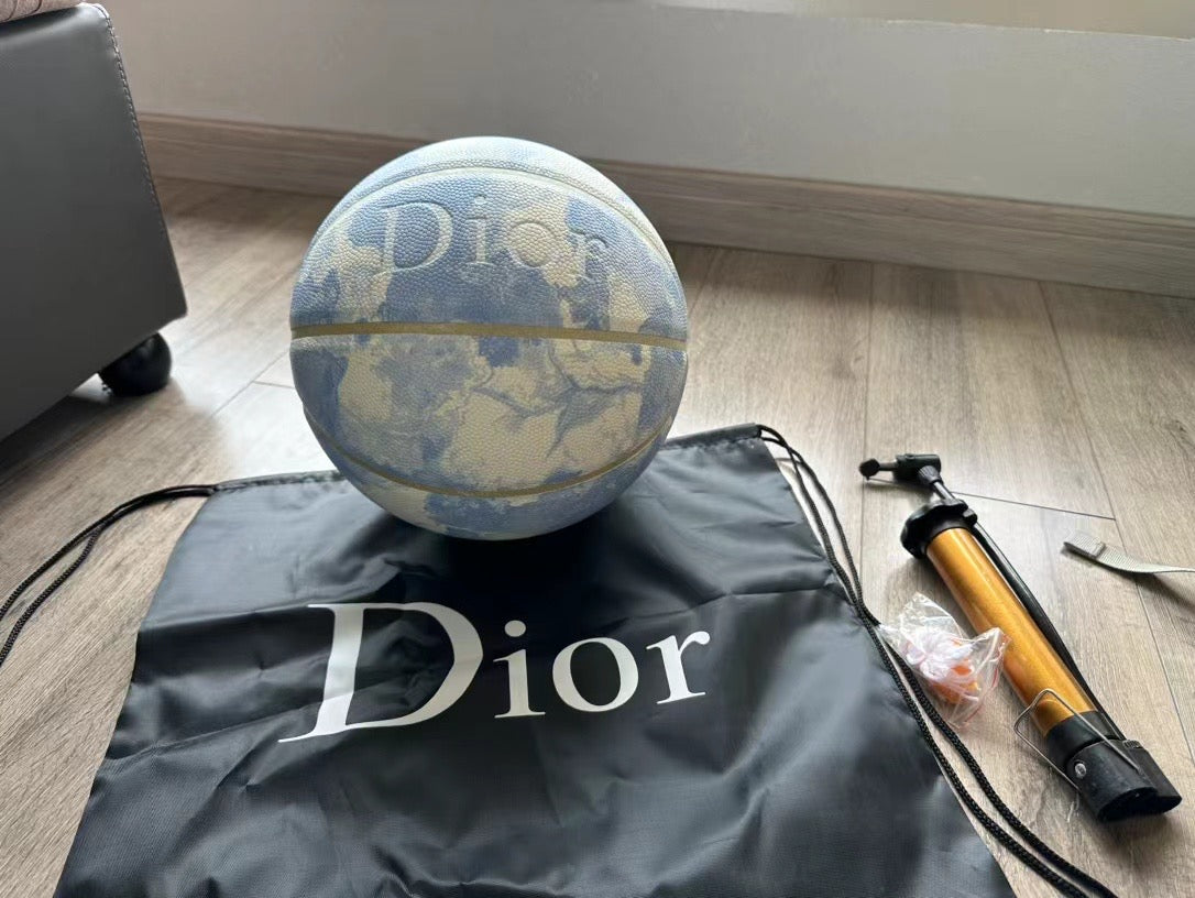 DIOR BASKETBALL