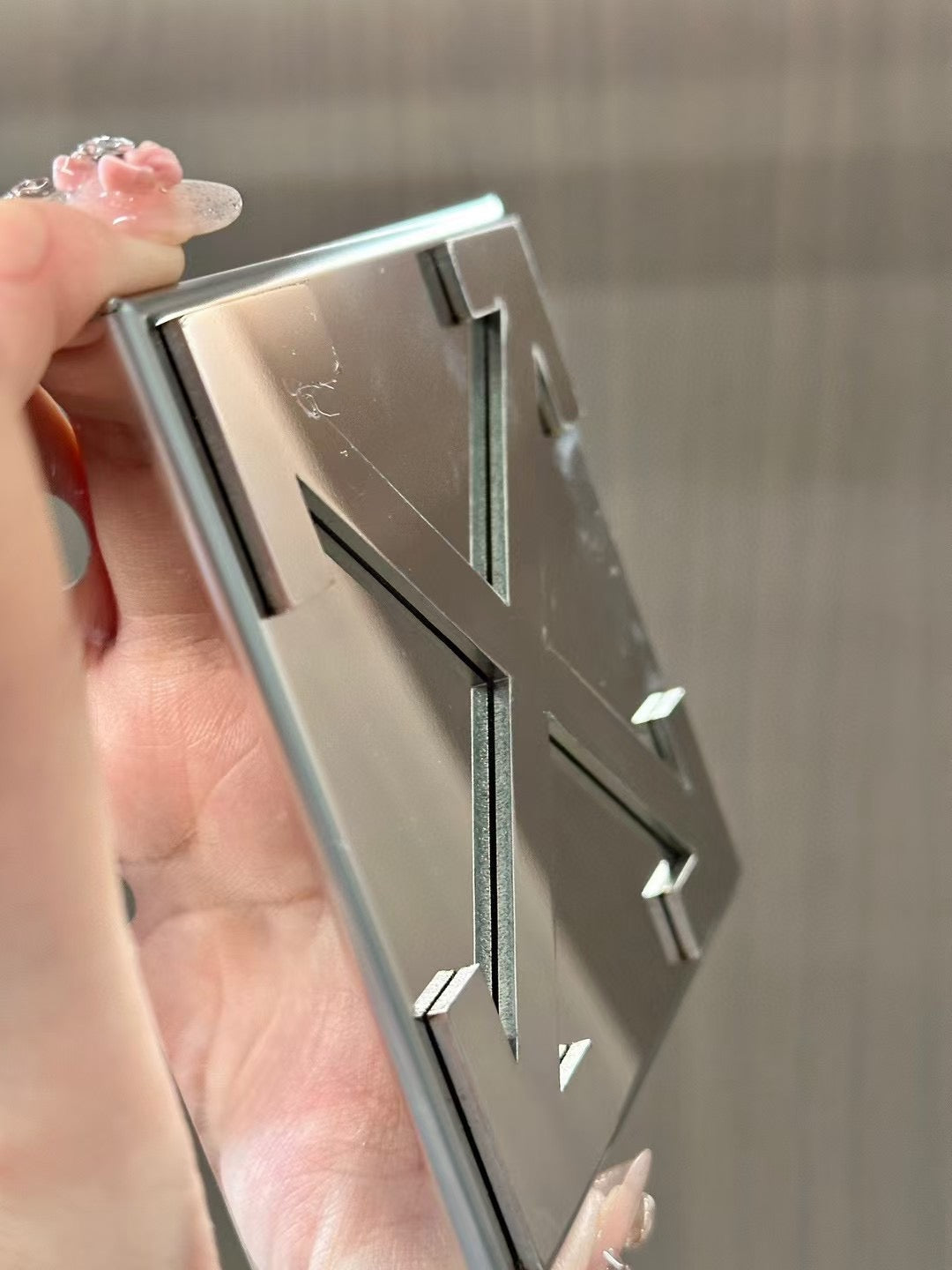 OFF WHITE METEOR ASHTRAY