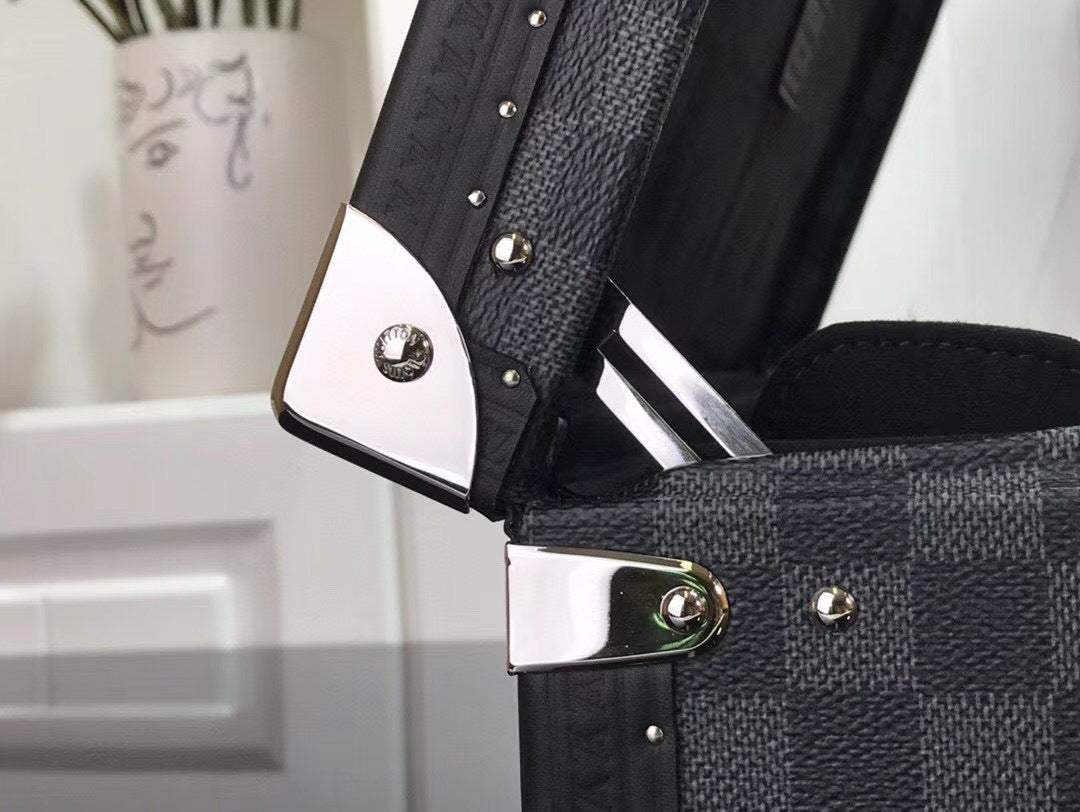 CUSTOM LV WATCH BOX