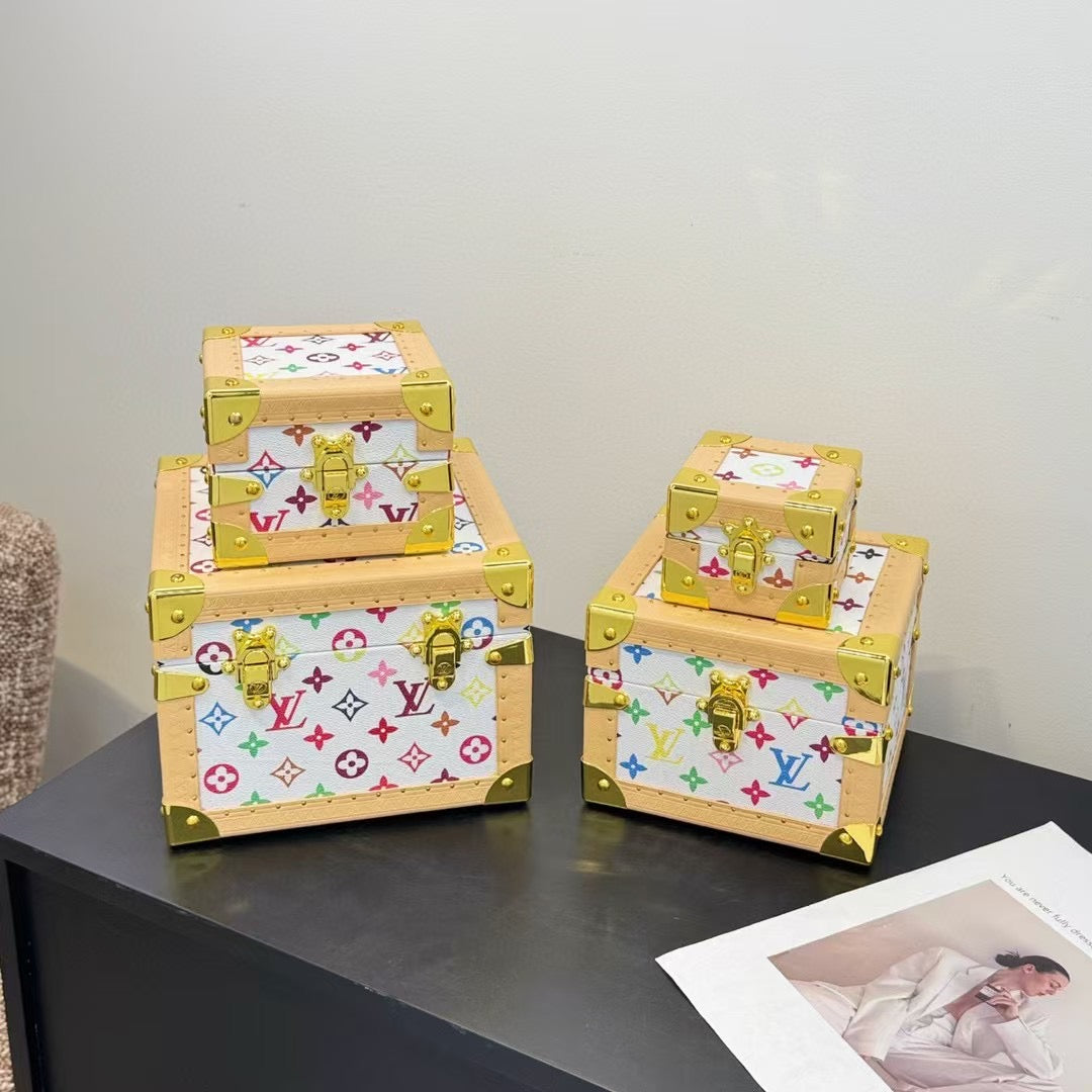 CUSTOM LV PYRAMID MONOGRAM TRUNK SET MURAKAMI WHITE