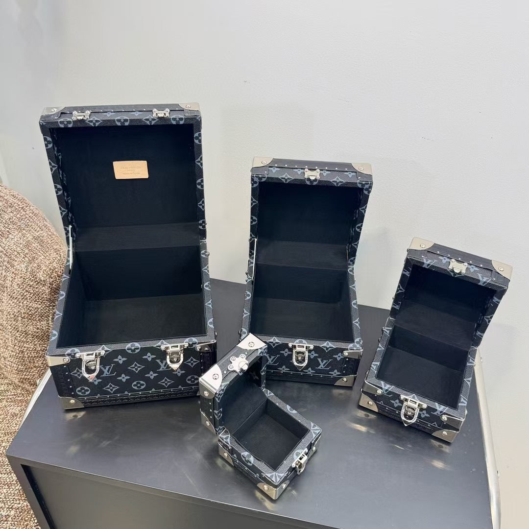 CUSTOM LV PYRAMID MONOGRAM TRUNK SET BLACK