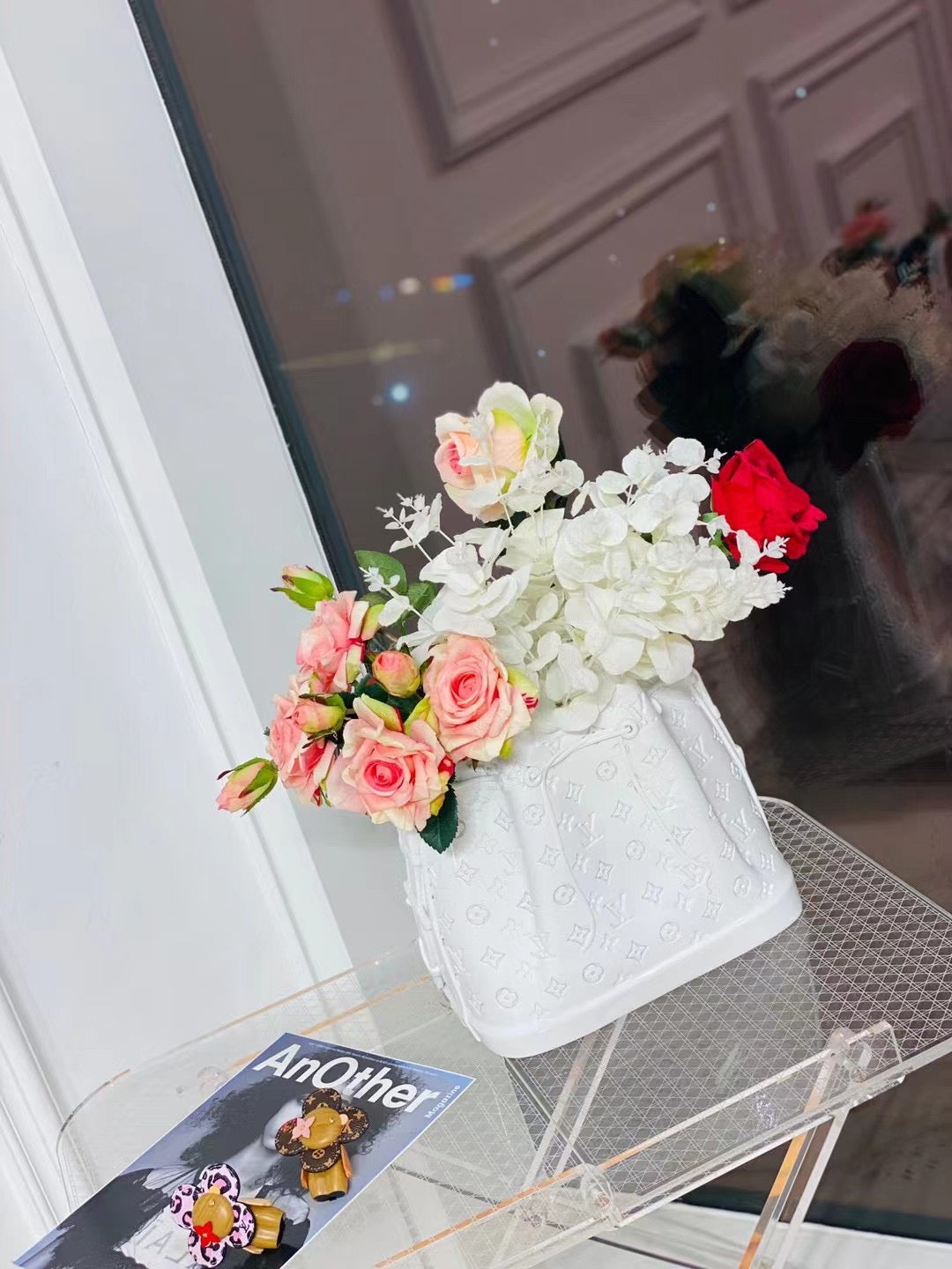 CUSTOM NOÉ BAG FLOWER VASE