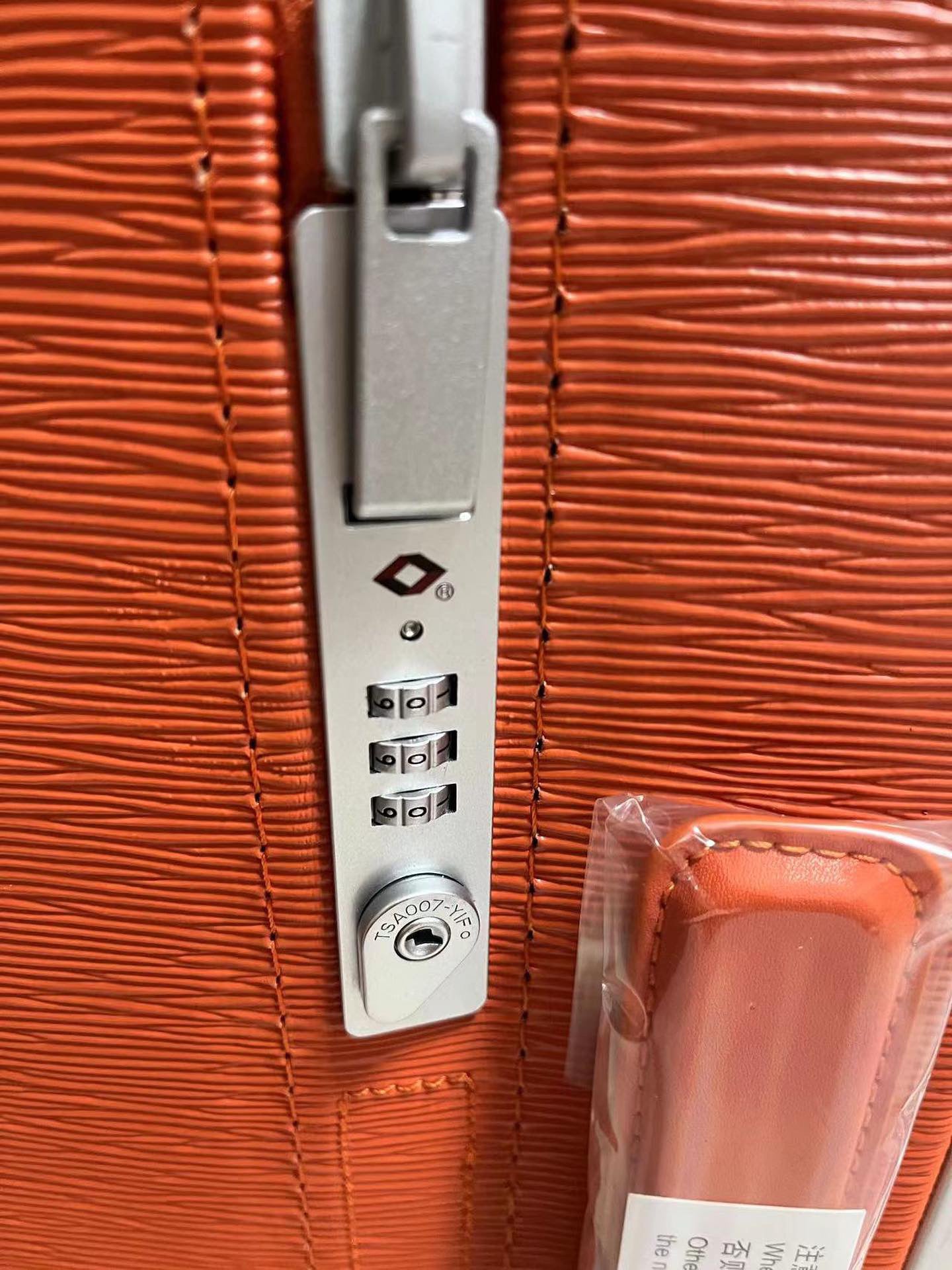 CUSTOM ORANGE CABIN 37L HORIZON 55 SUITCASE
