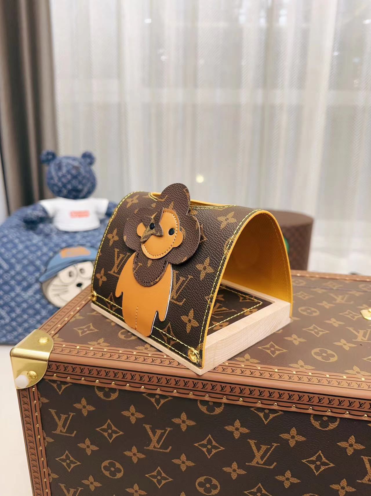 CUSTOM LV TISSUE ROUND COVER (VIVIENNE)