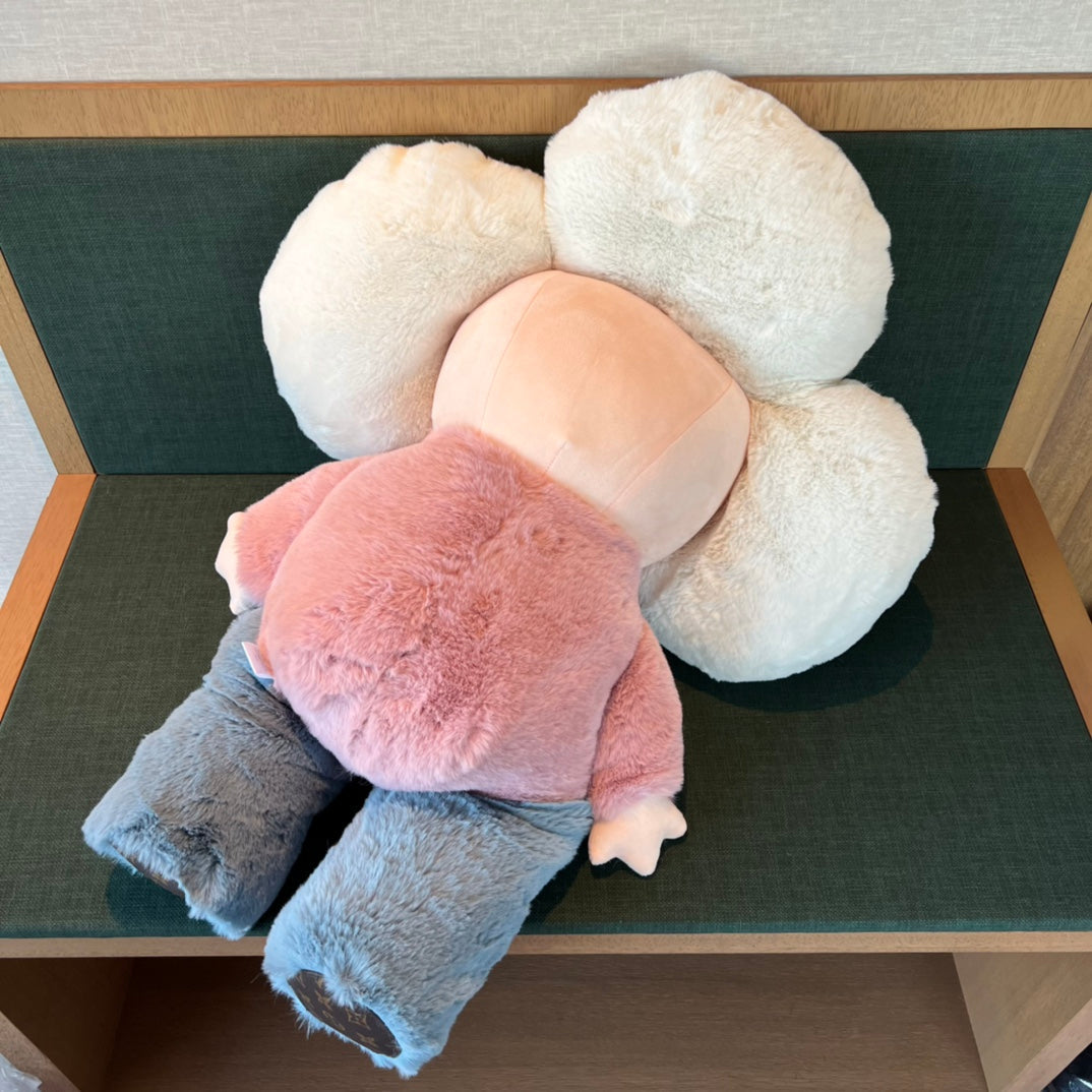 CUSTOM VIVIENNE WHITE PLUSH