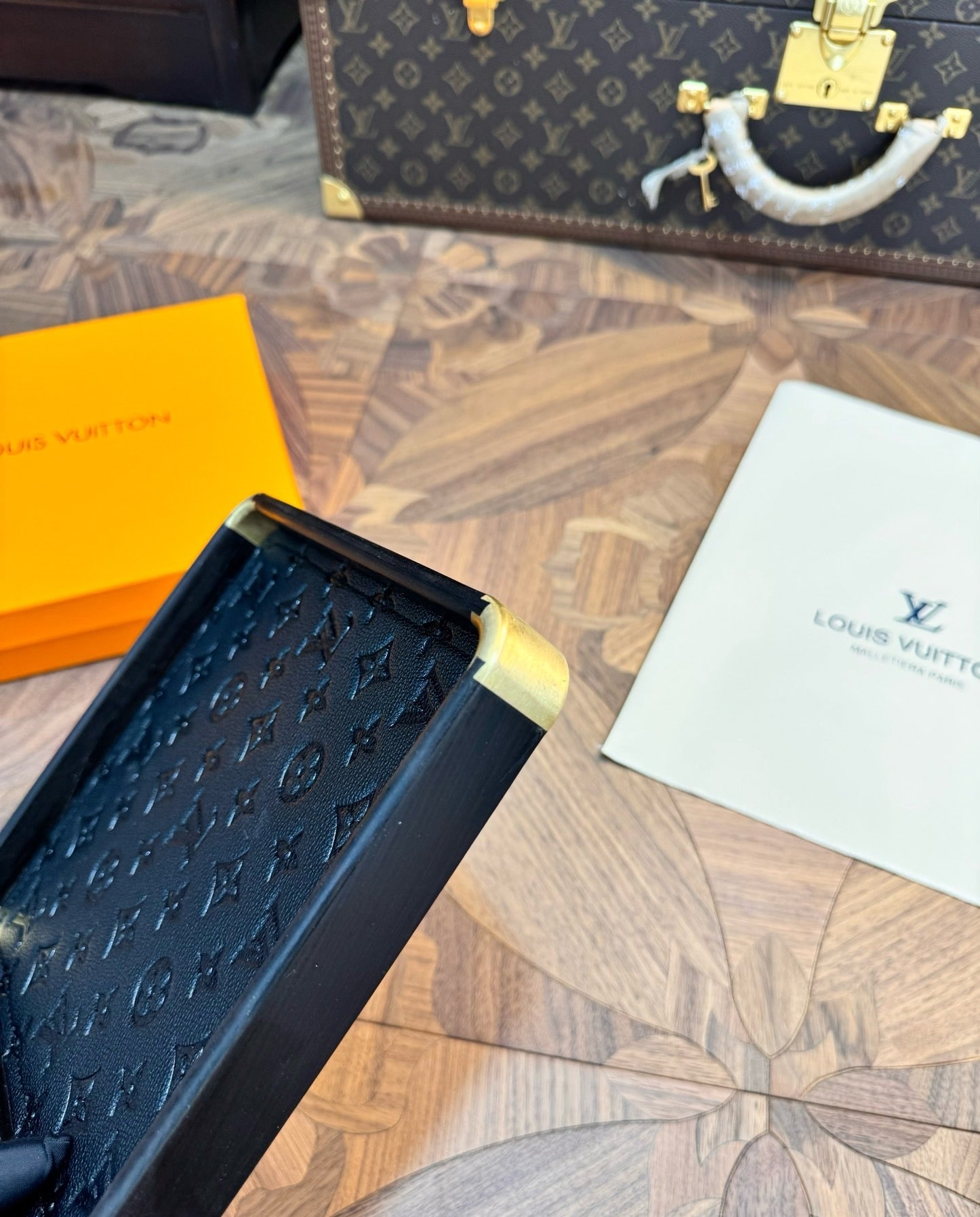 CUSTOM LV SQUARE SERVING TRAY
