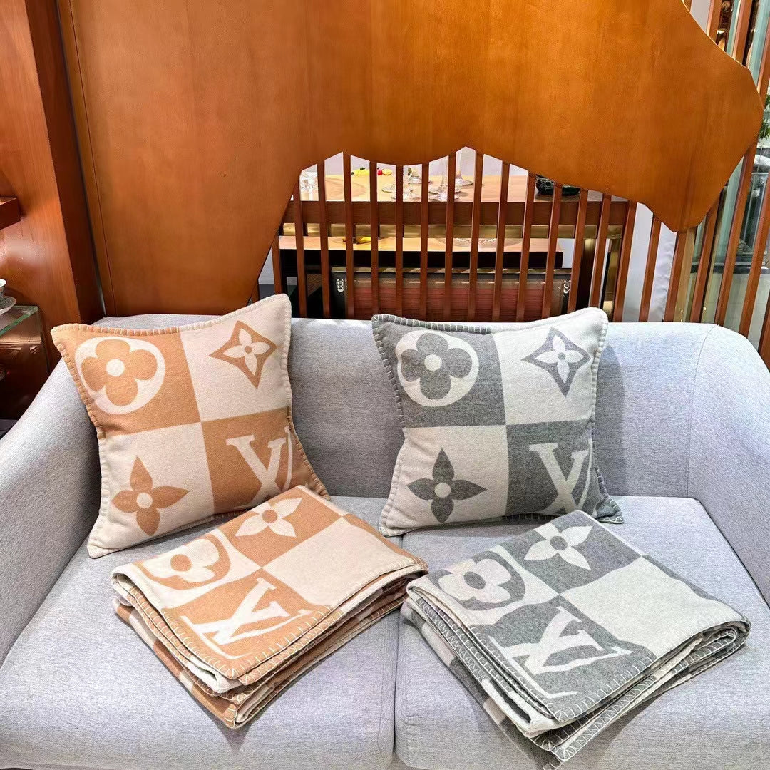 CUSTOM GREY CHECKERED THROW BLANKET