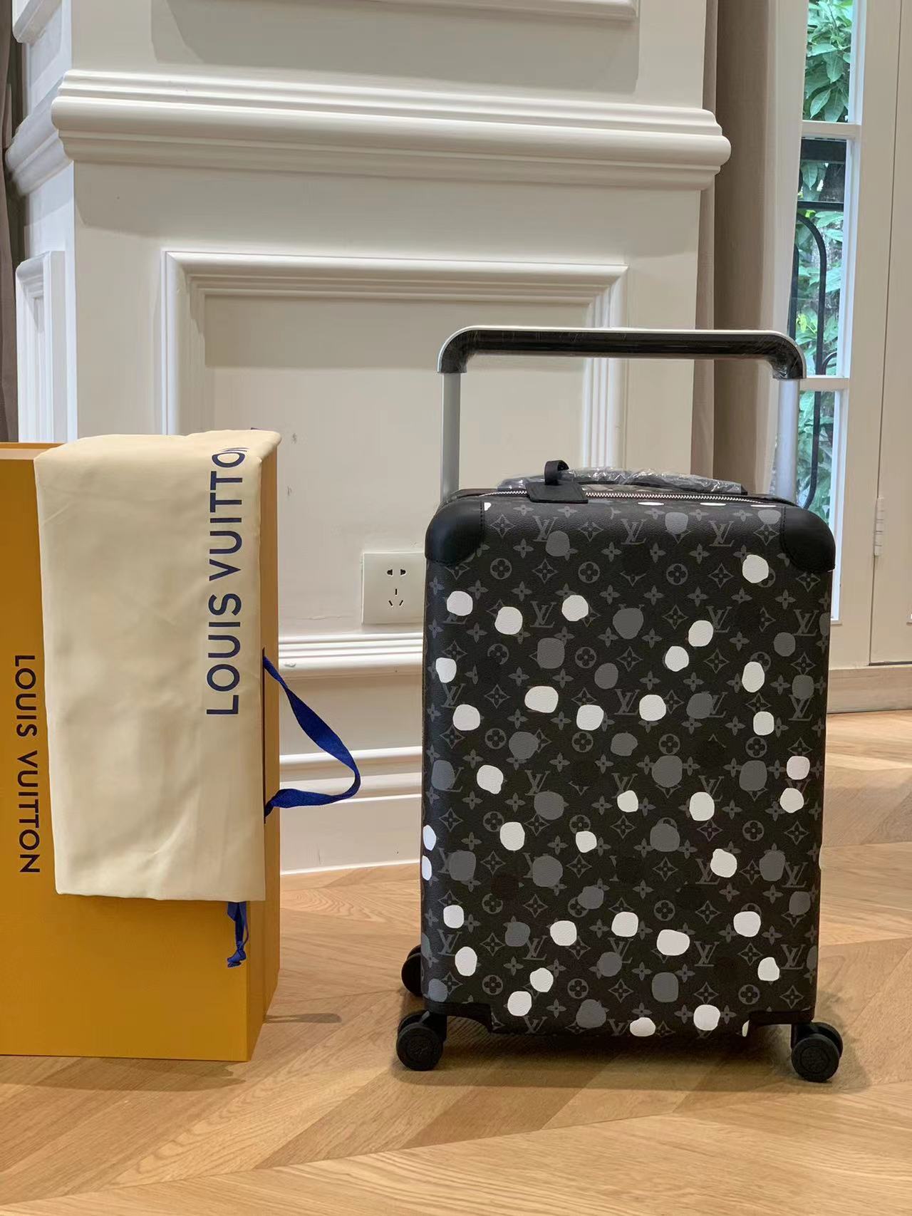 CUSTOM YAYOI POLKADOT CABIN 37L HORIZON 55 SUITCASE