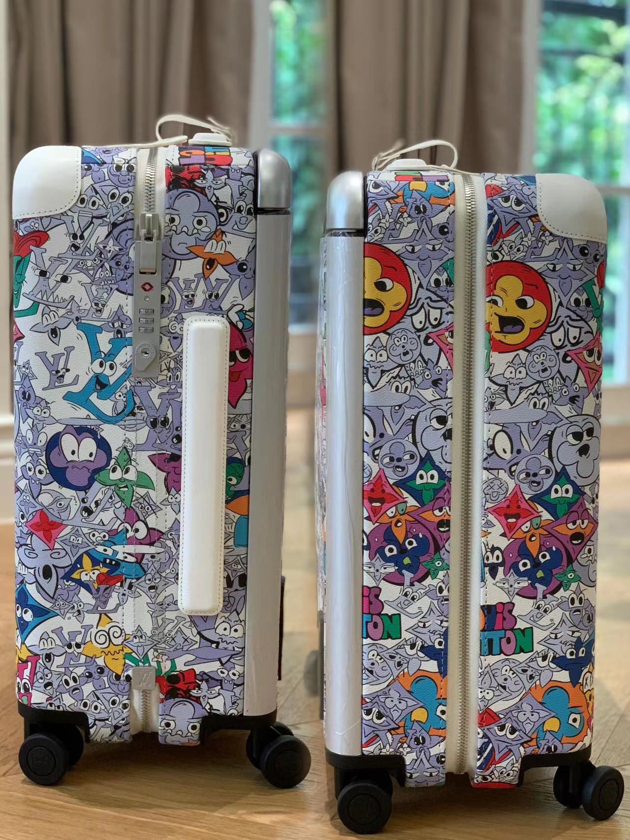 CUSTOM COMICS CABIN 37L HORIZON 55 SUITCASE