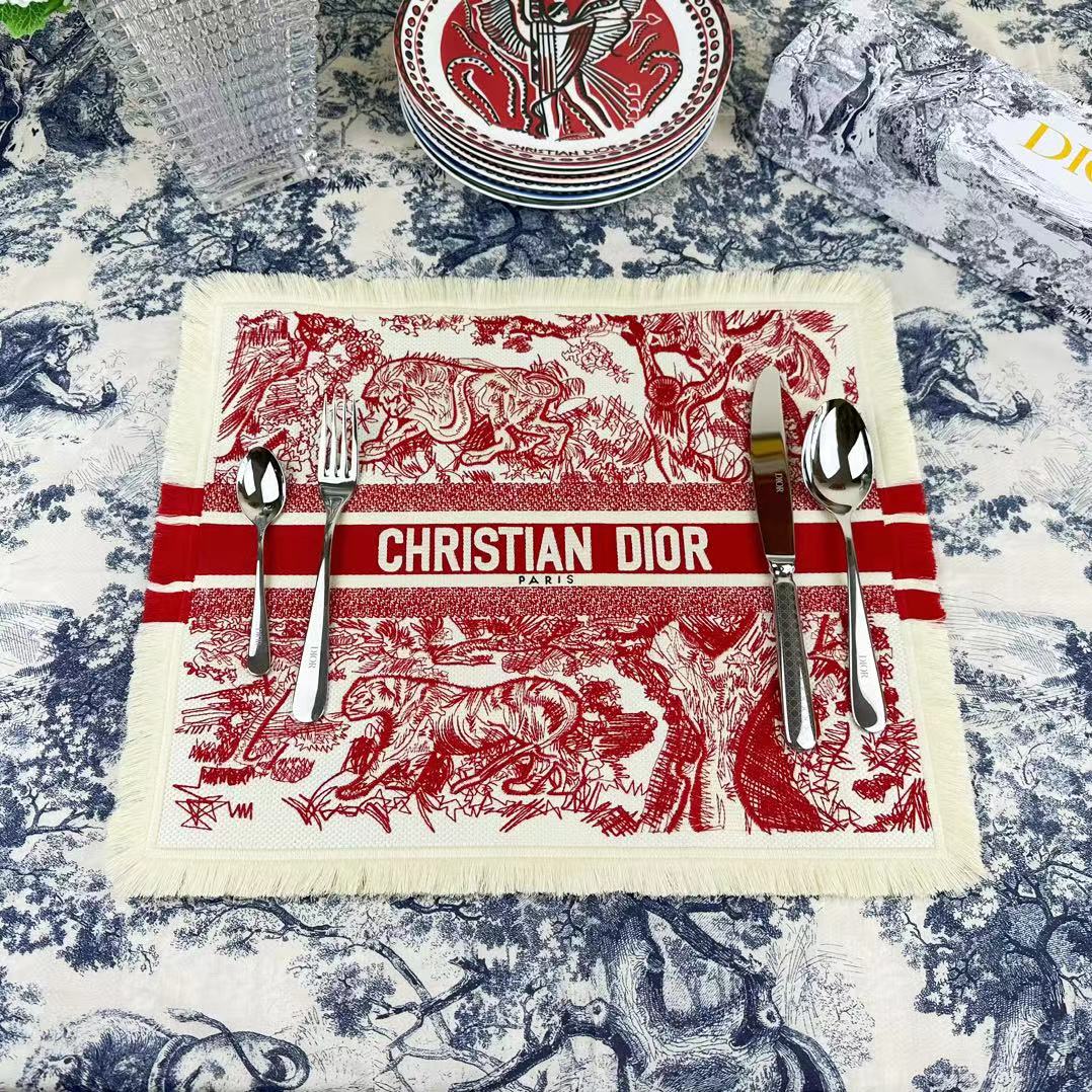CHRISTIAN EATING PLACEMAT WITH CUTLERY SET