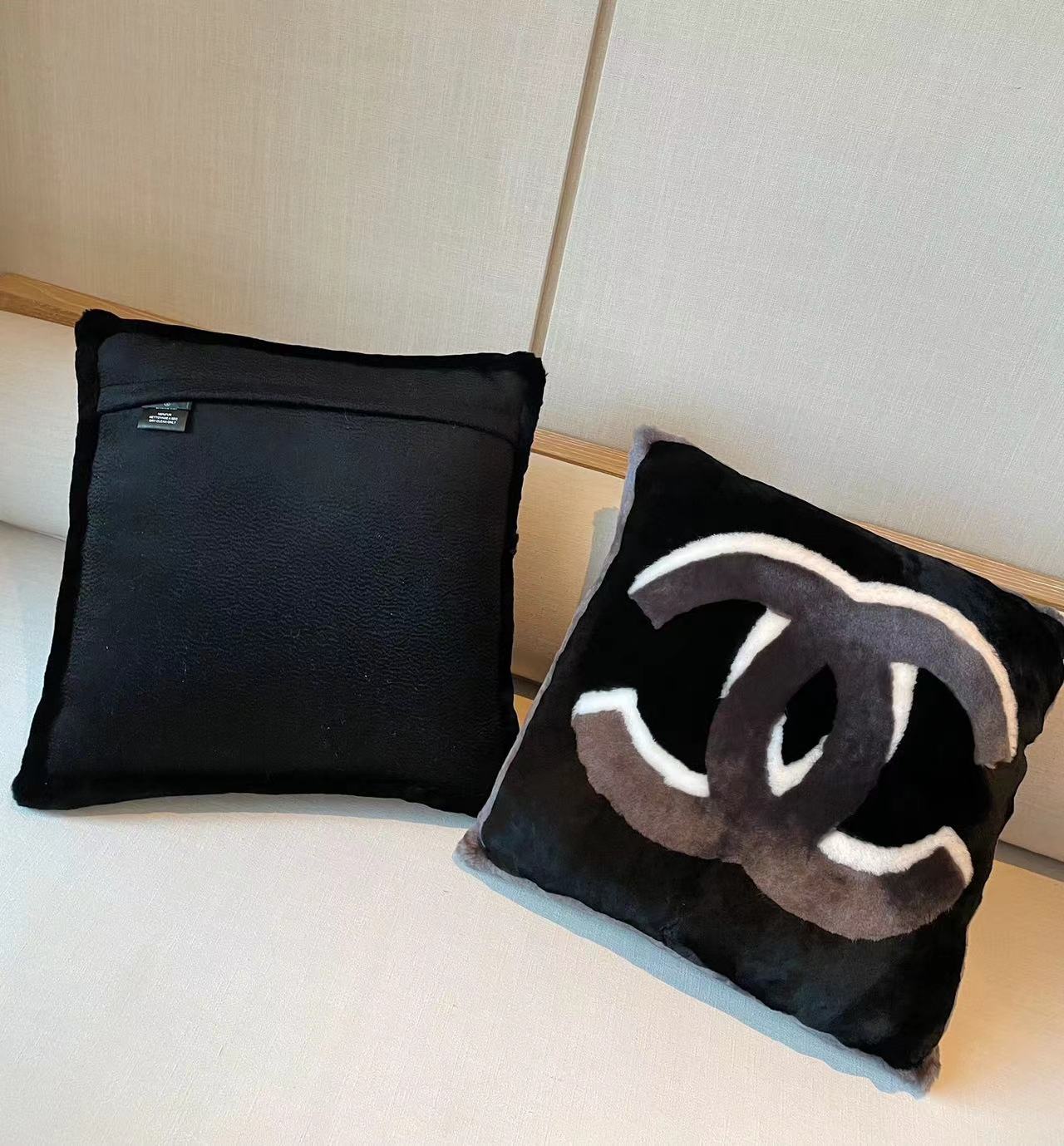 COCO SHEARLING THROW PILLOW