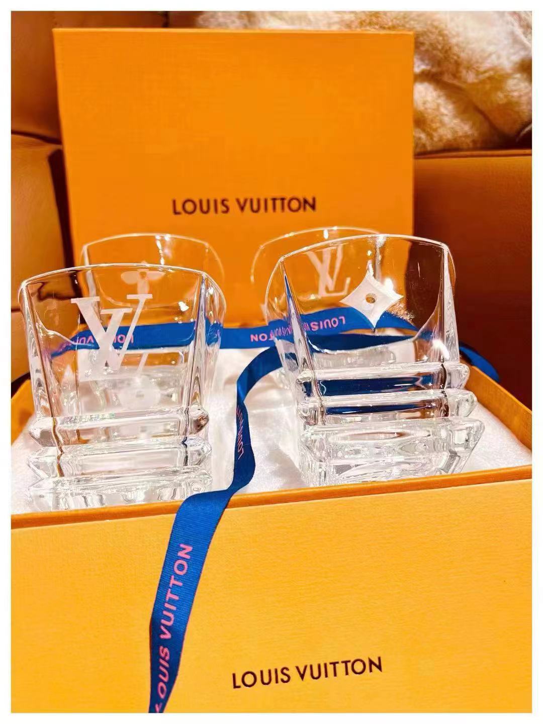 CUSTOM LV GLASS CUPS SET