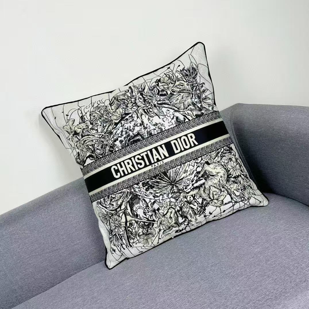CHRISTIAN BLACK WORLD MOTIF PILLOW