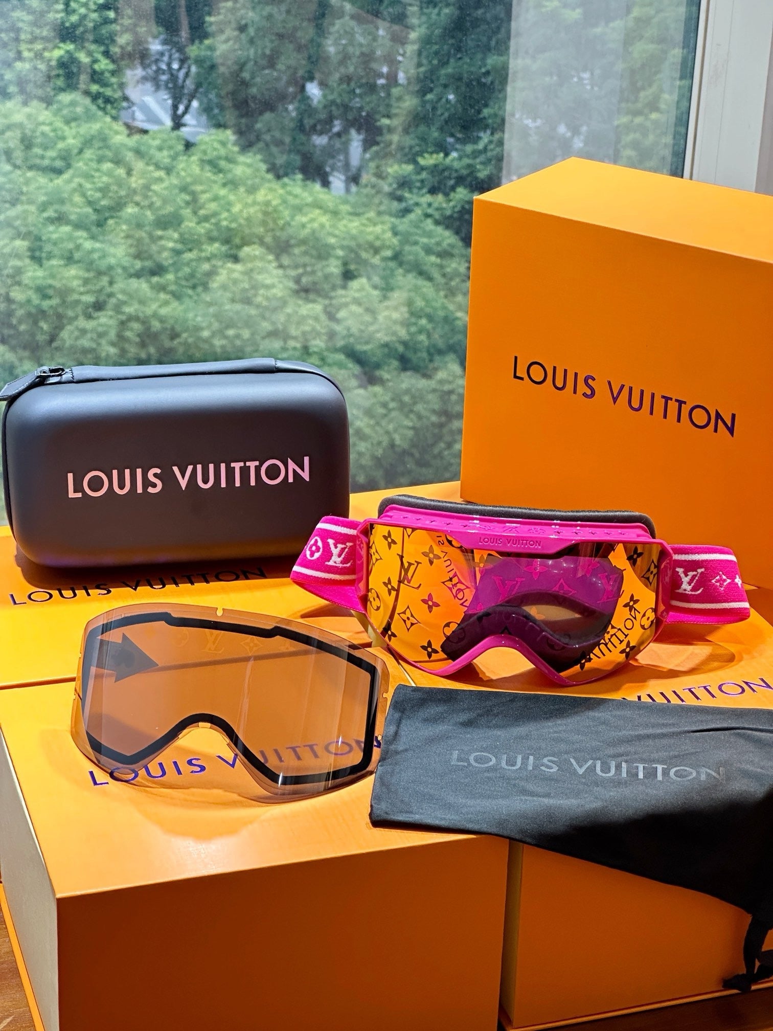 CUSTOM LV SNOW MASK