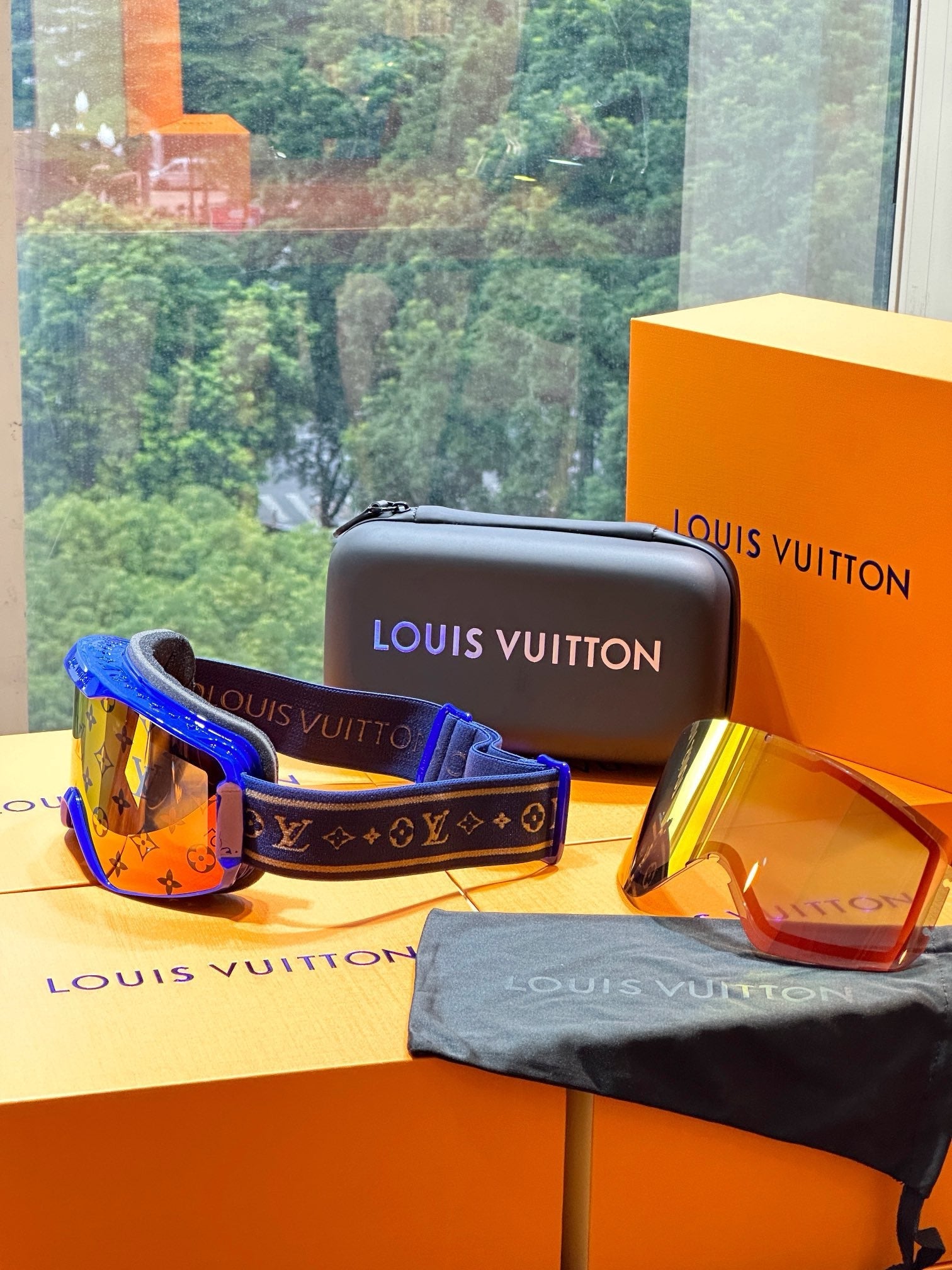 CUSTOM LV SNOW MASK