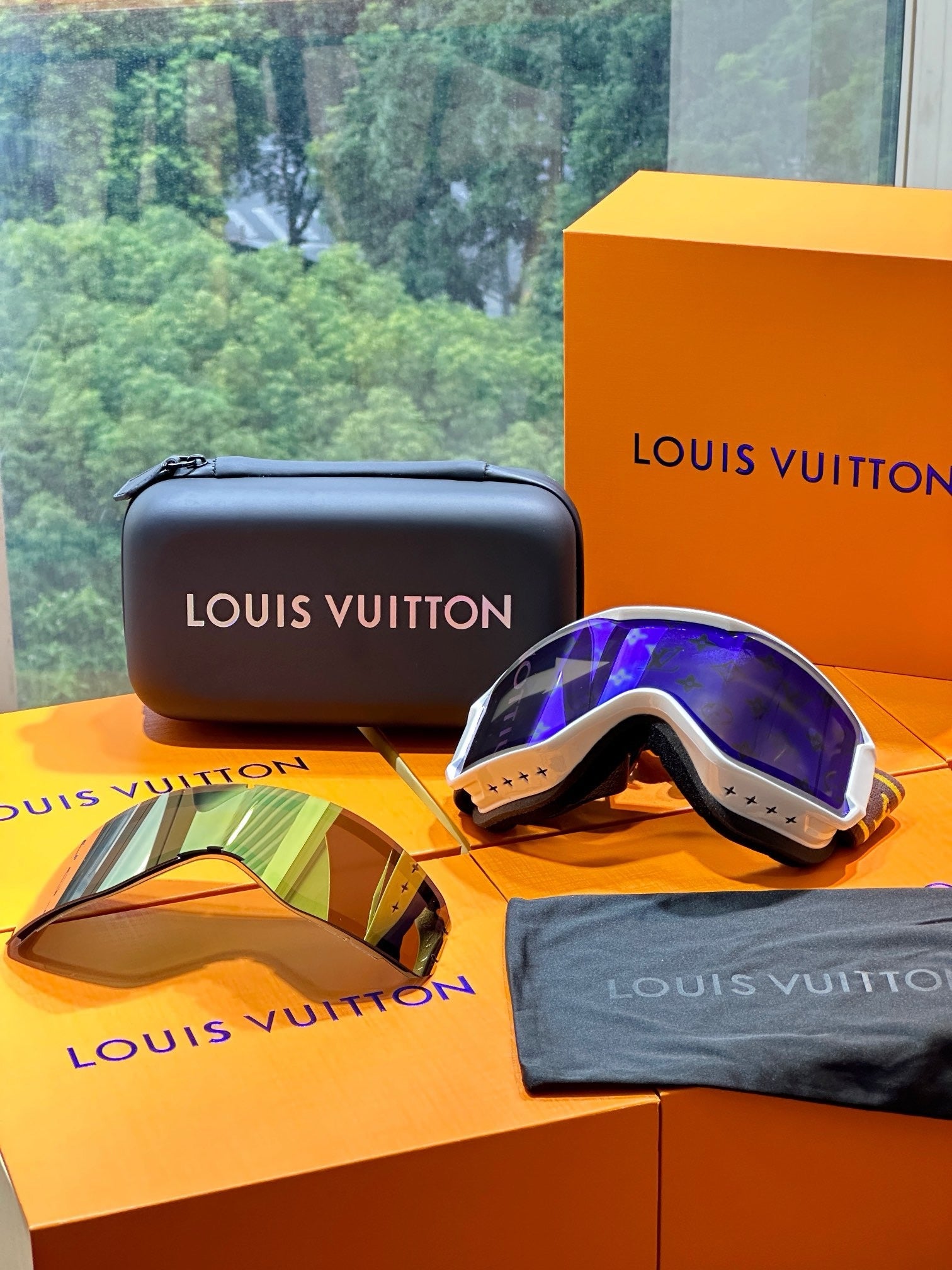 CUSTOM LV SNOW MASK