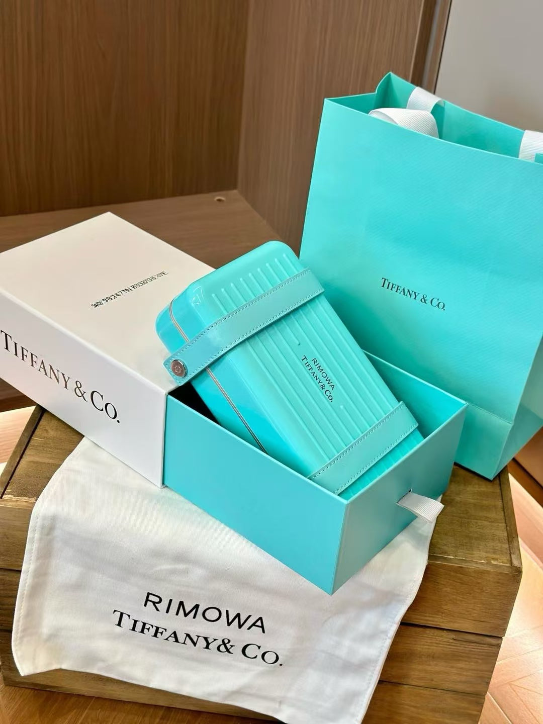 TIFFANY PERSONAL CLUTCH