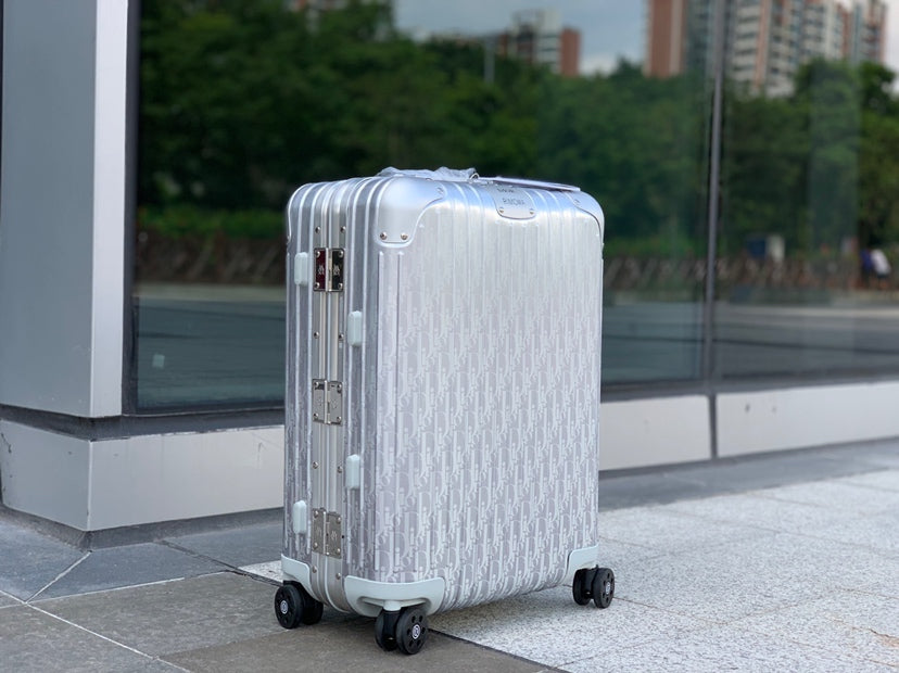 CHRISTIAN CABIN 35L SUITCASE
