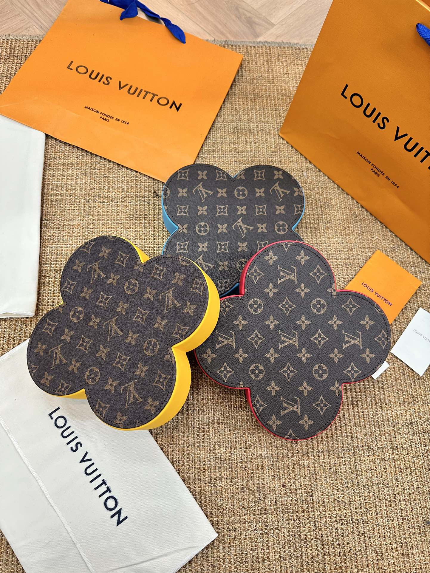 CUSTOM LV FLOWER TRINKET BOWL