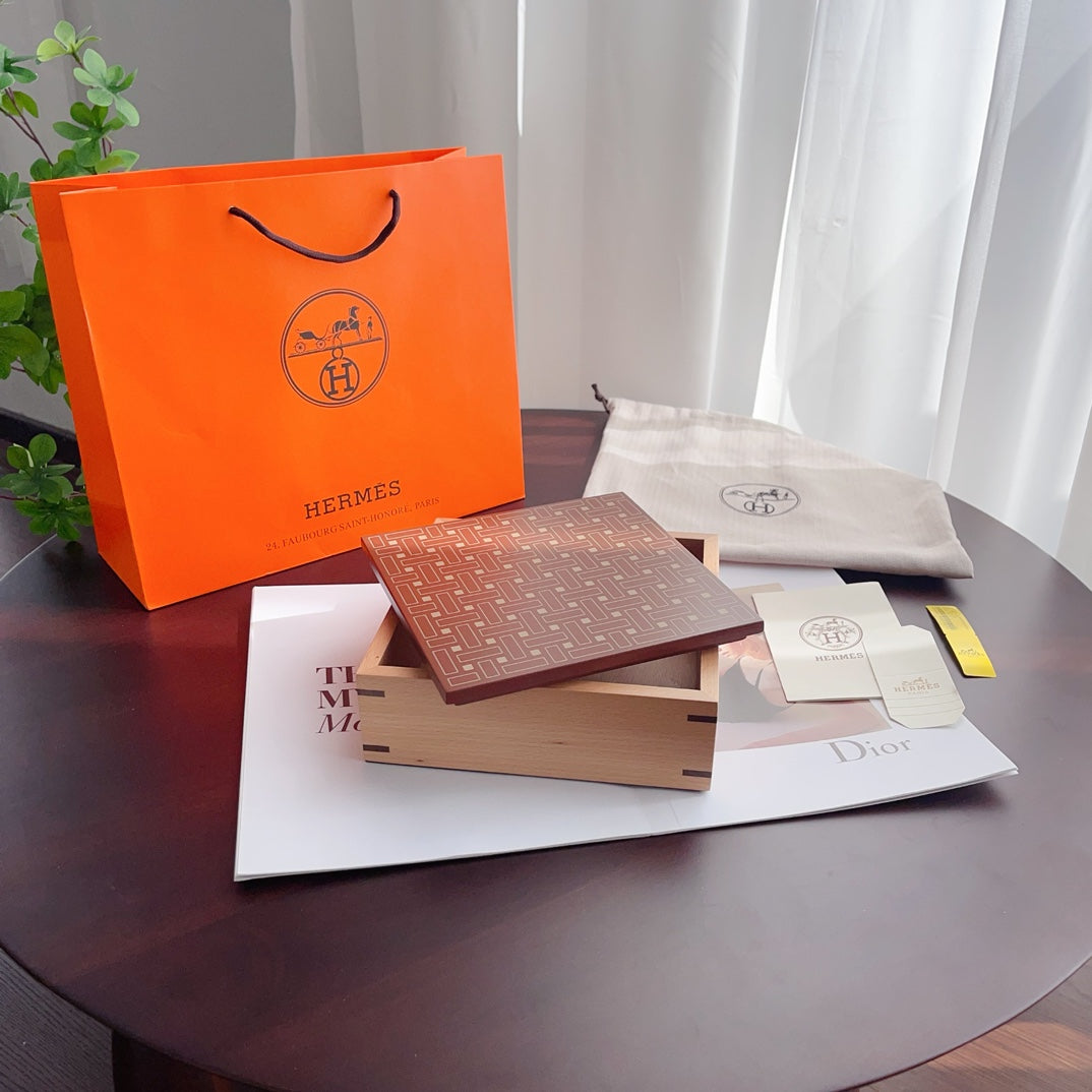 HERMES WOOD ACCESSORIES BOX