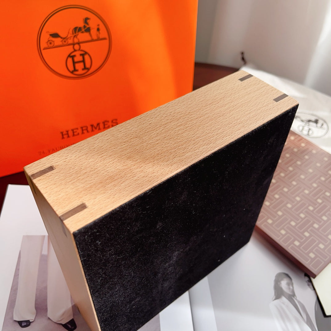 HERMES WOOD ACCESSORIES BOX