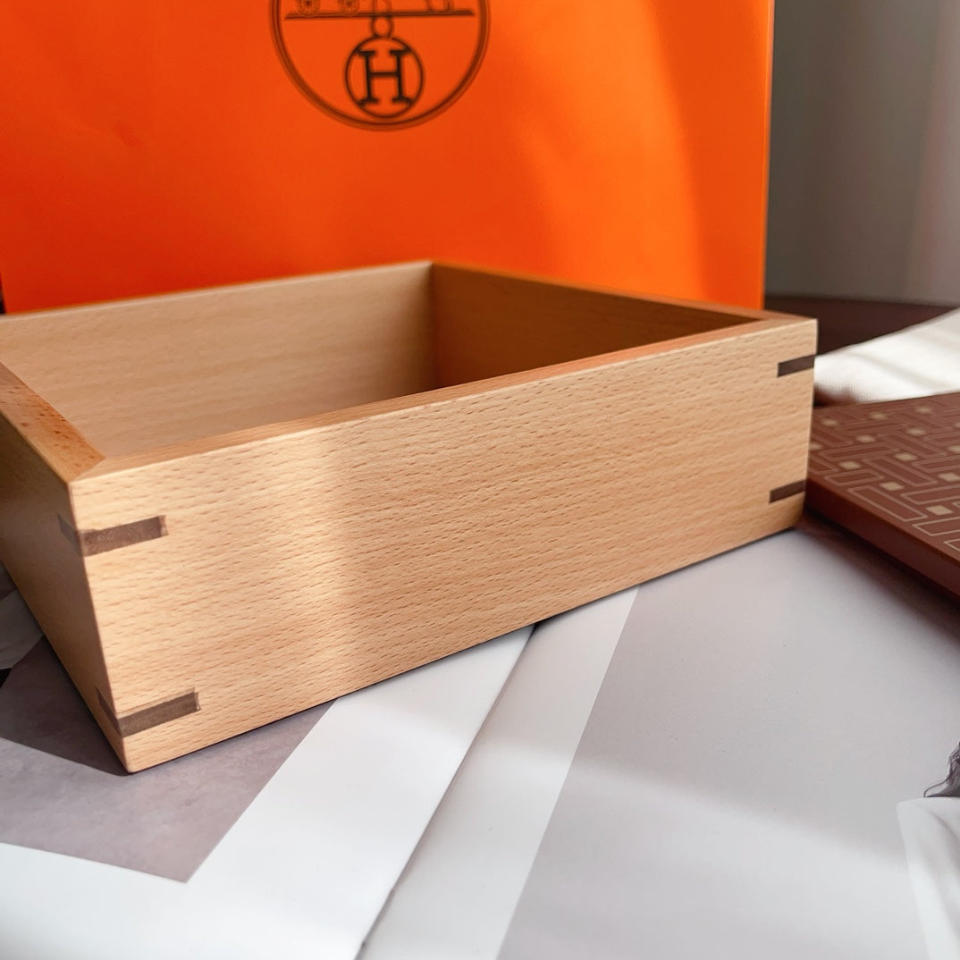 HERMES WOOD ACCESSORIES BOX