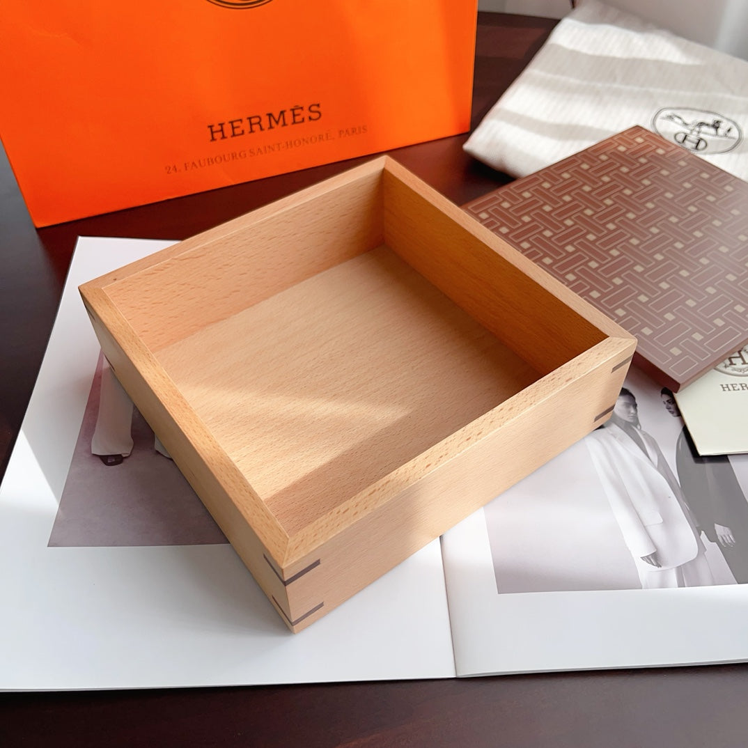 HERMES WOOD ACCESSORIES BOX