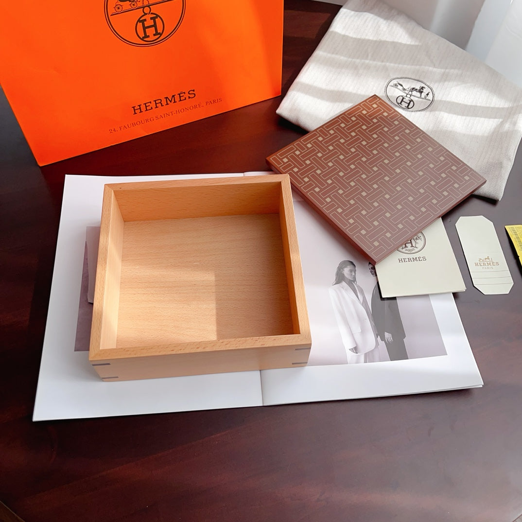HERMES WOOD ACCESSORIES BOX