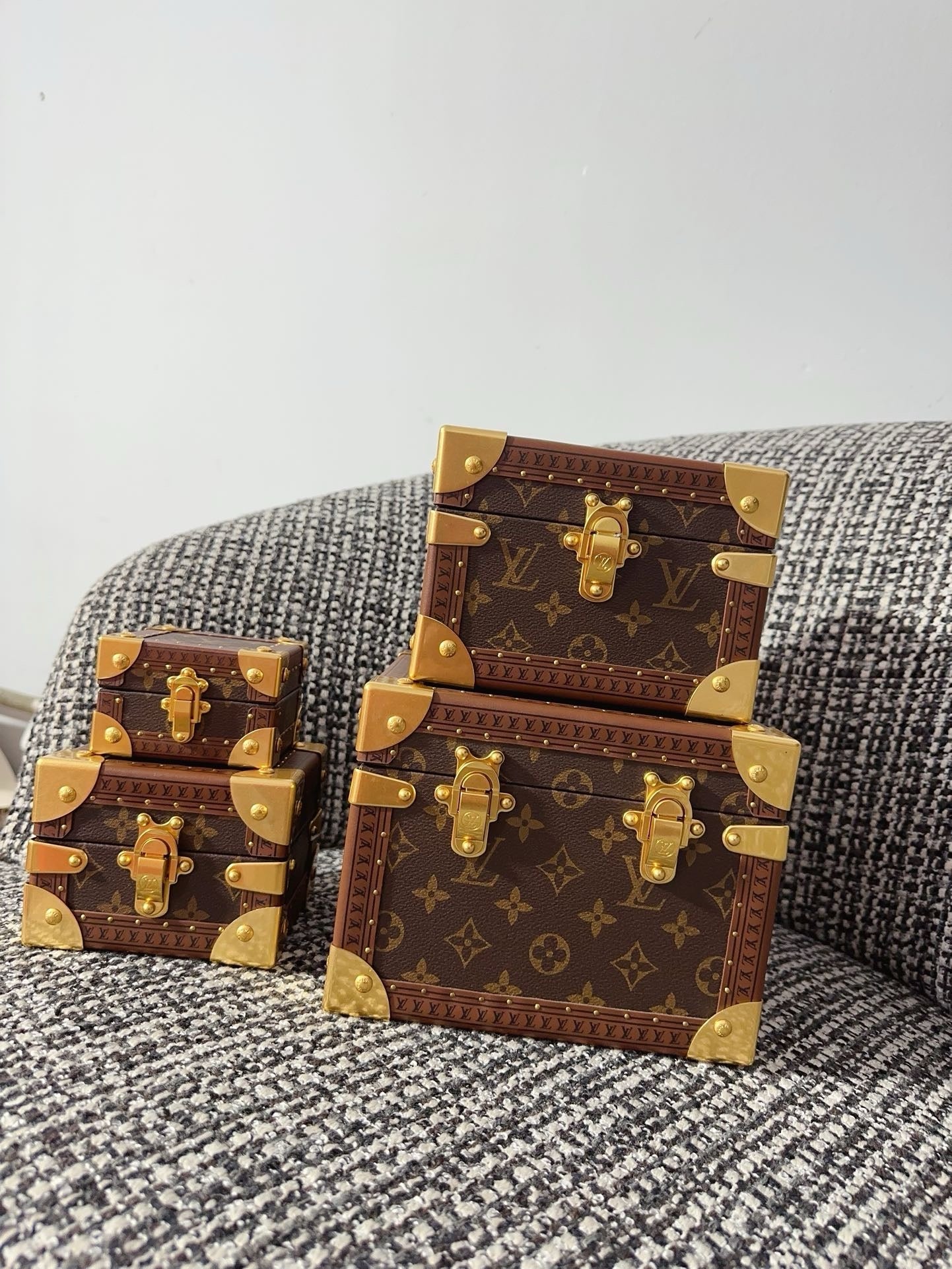 CUSTOM LV PYRAMID MONOGRAM TRUNK SET