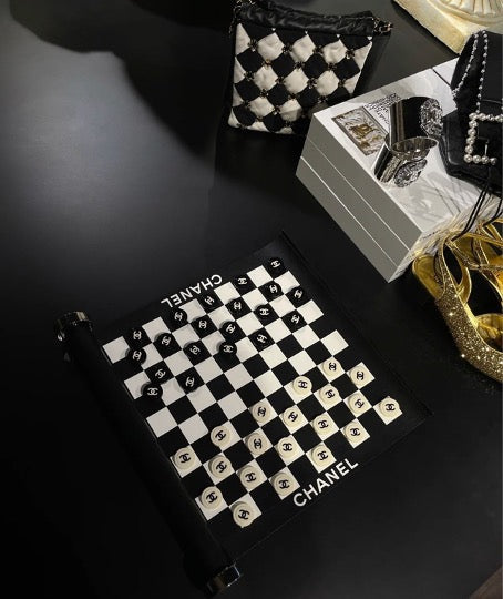 COCO CHECKERS SET