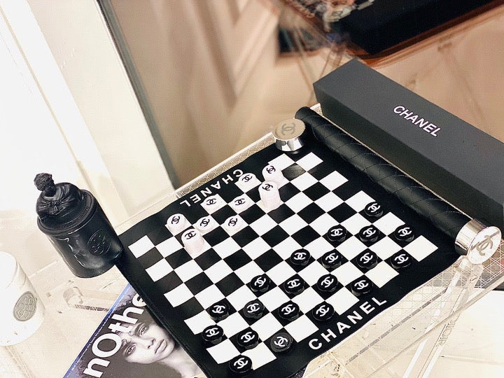 COCO CHECKERS SET