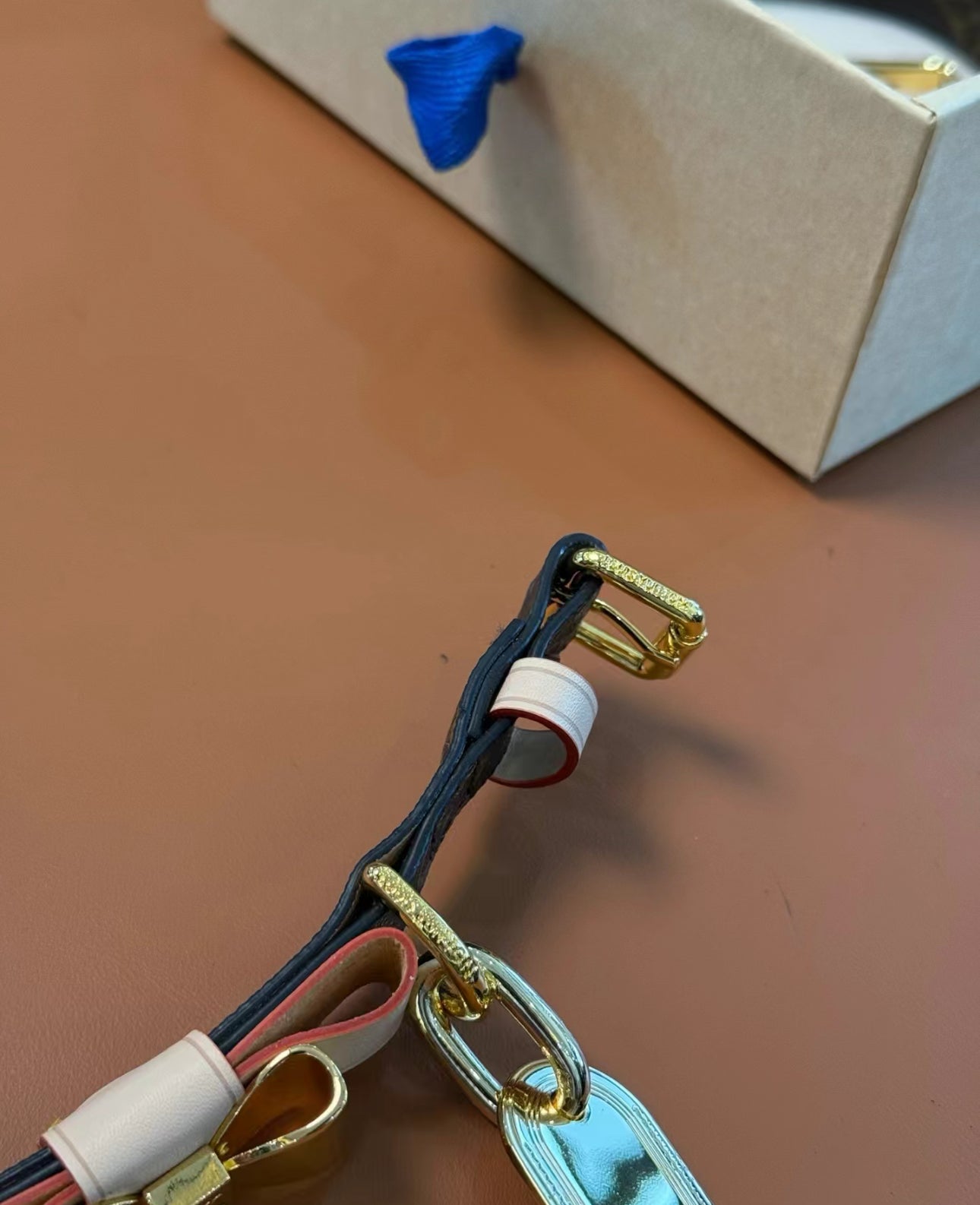 LV DOG COLLAR AND LEASH (BOWTIE)