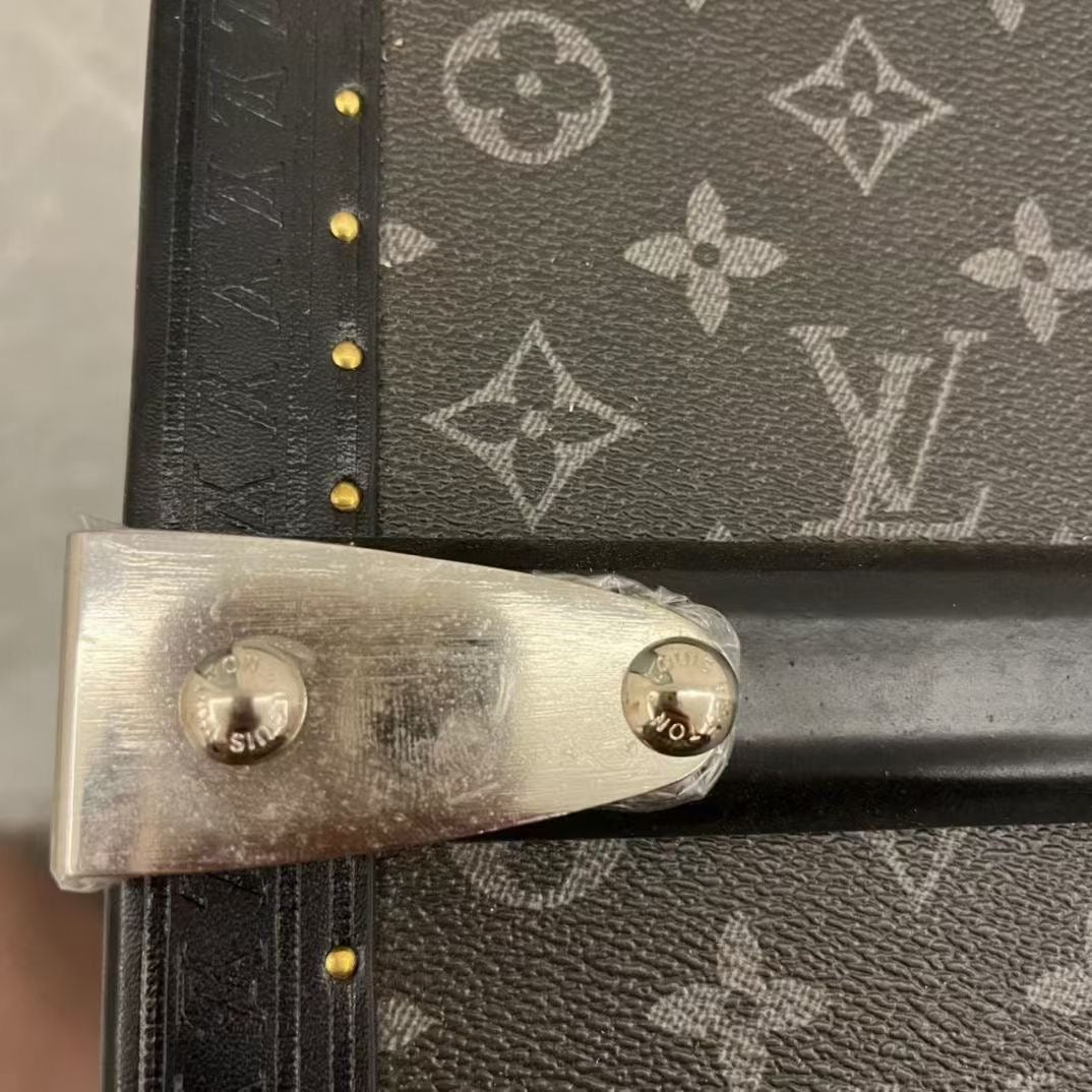 CUSTOM LV BLACK TRUNK