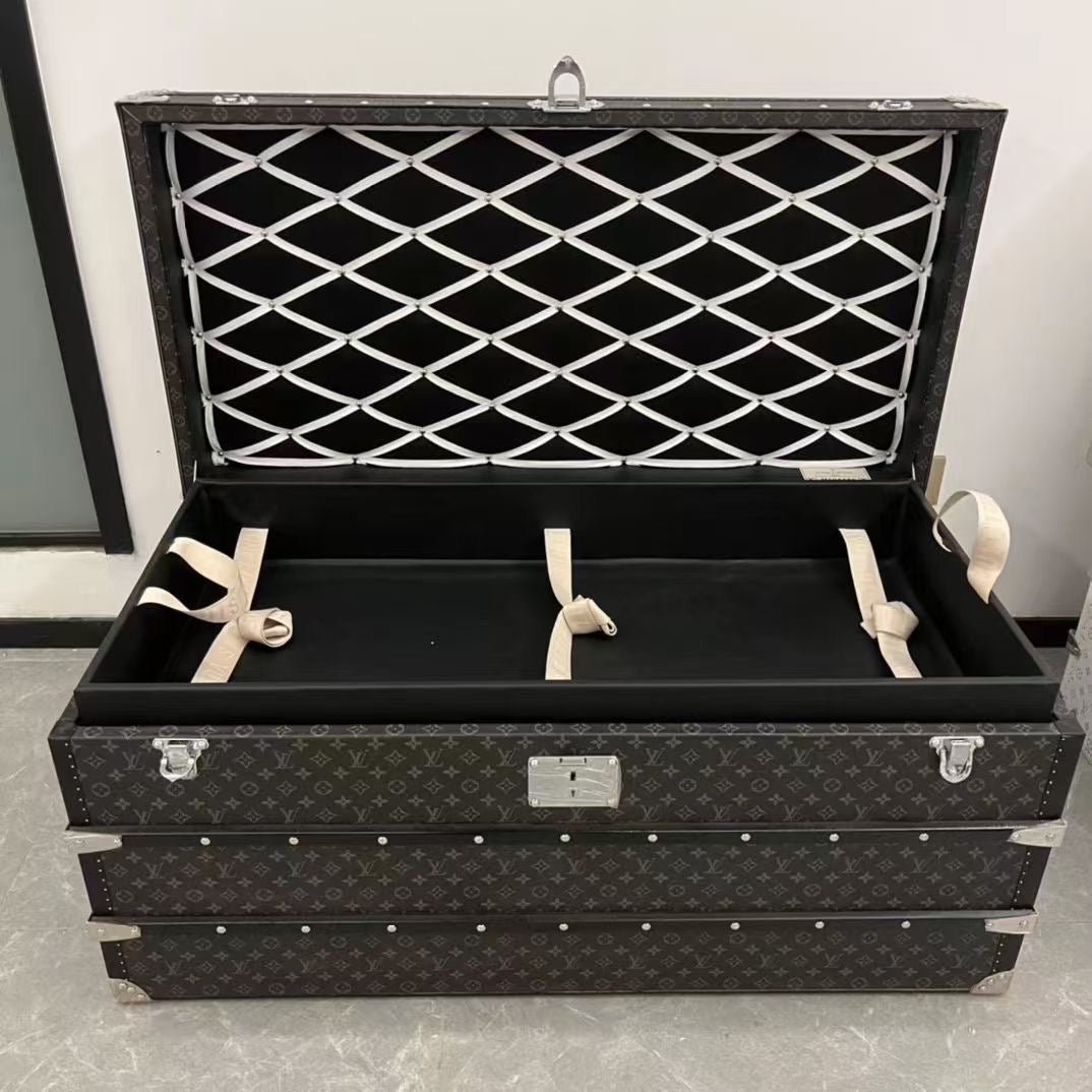 CUSTOM LV BLACK TRUNK