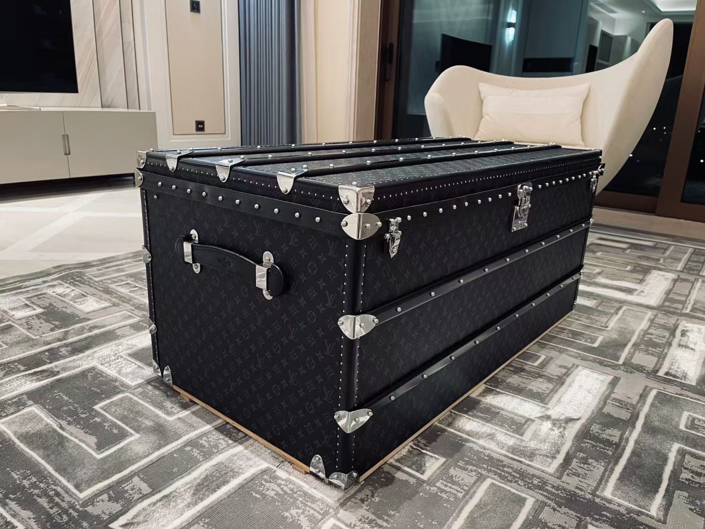 CUSTOM LV BLACK TRUNK