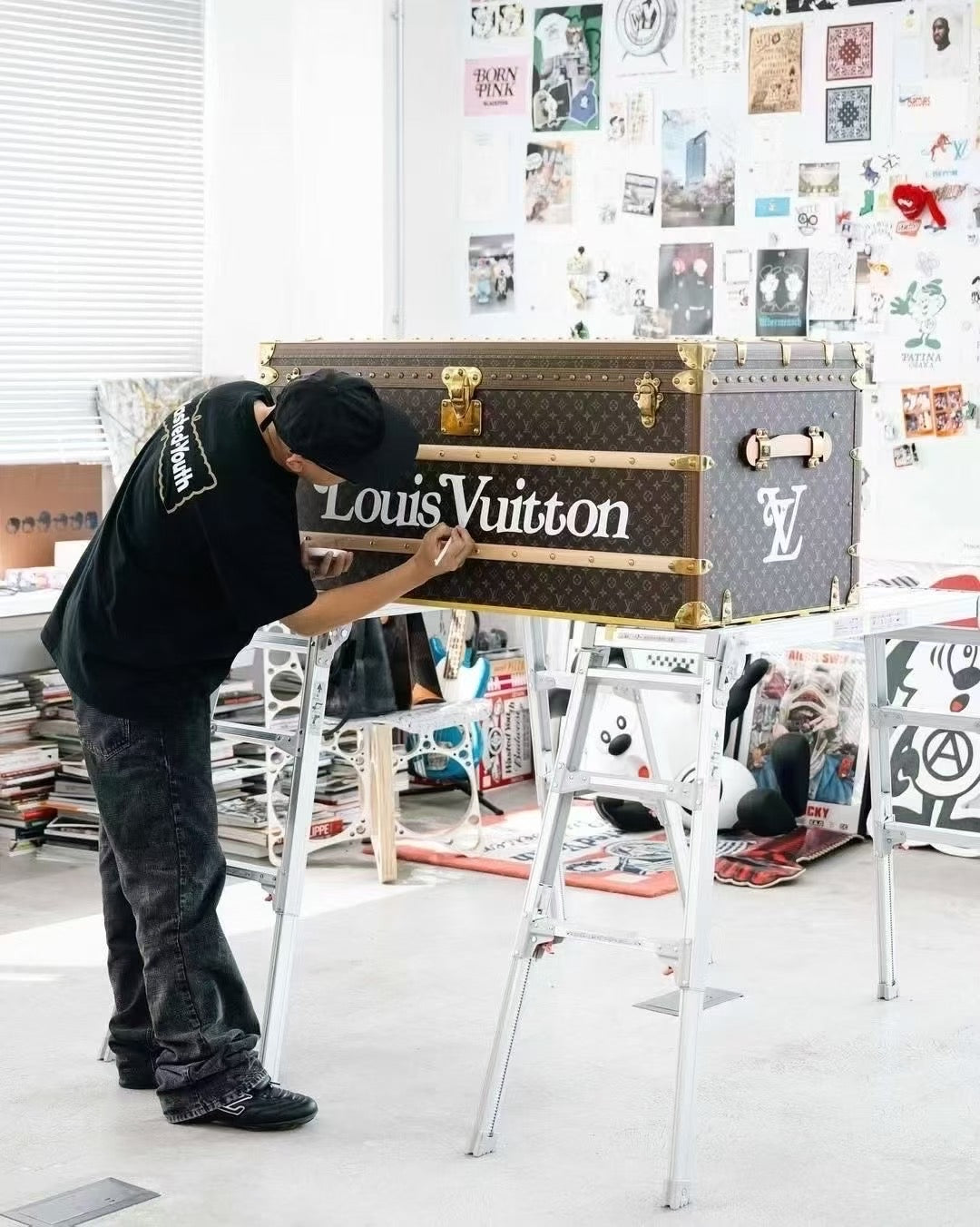 CUSTOM LV BROWN TRUNK (VERDY)