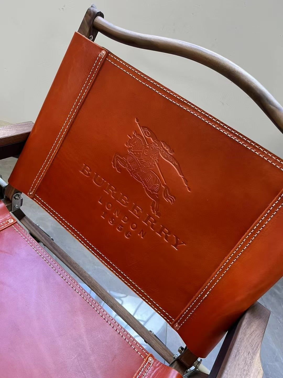 BURBERRY LEATHER FOLDING CHAIR