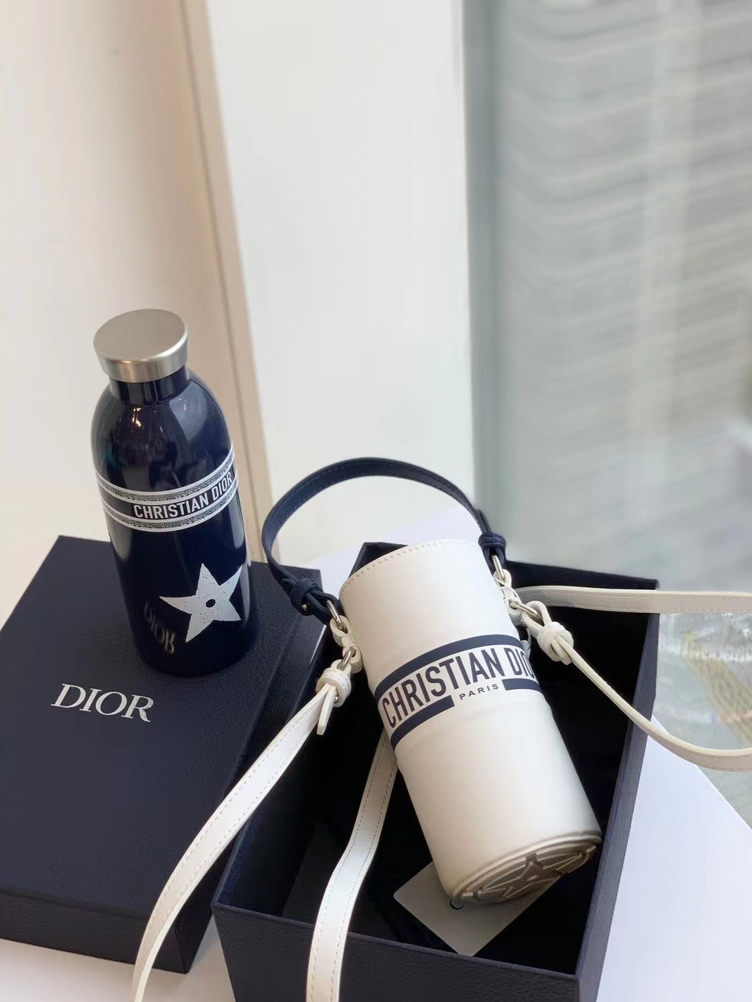 CUSTOM VIBE STAINLESS STEEL BOTTLE