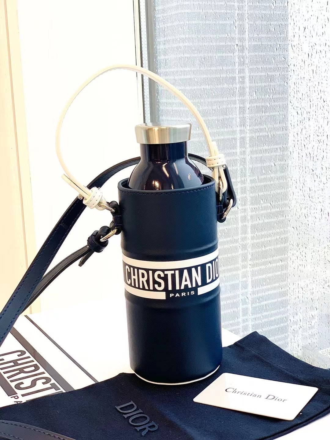 CUSTOM VIBE STAINLESS STEEL BOTTLE