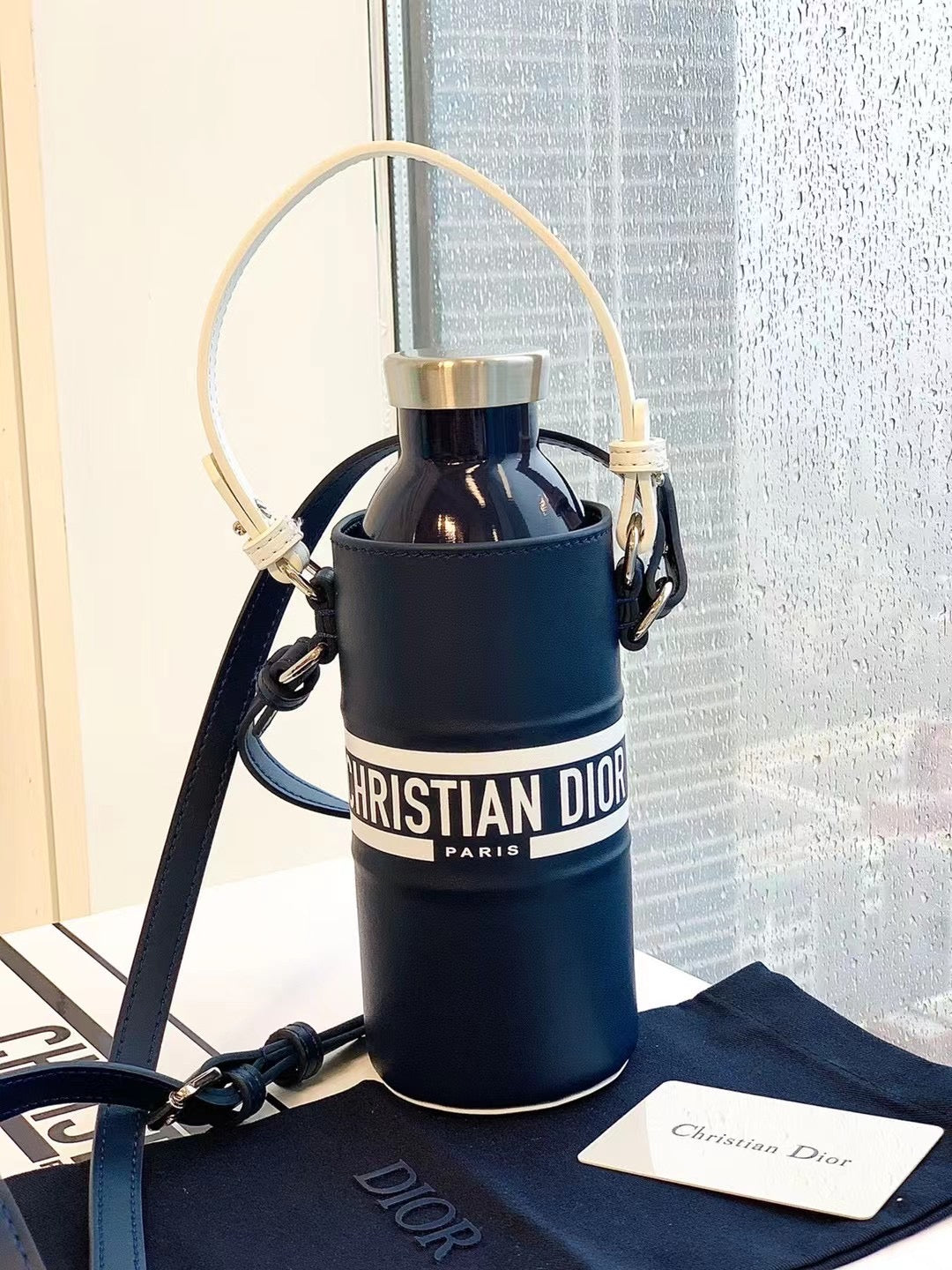 CUSTOM VIBE STAINLESS STEEL BOTTLE