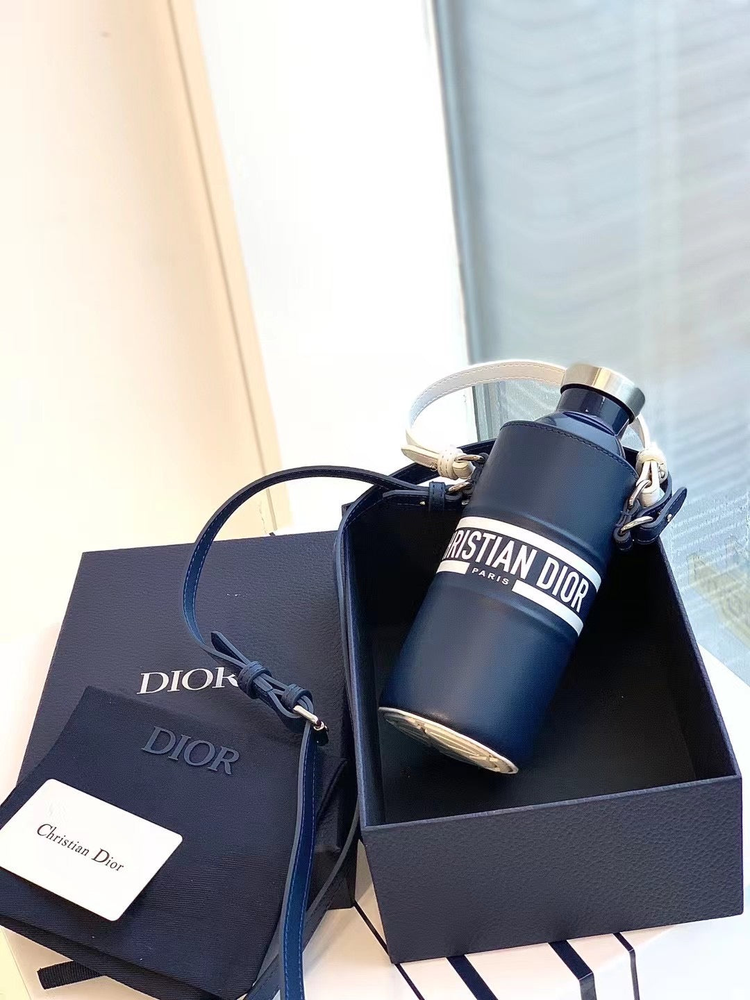 CUSTOM VIBE STAINLESS STEEL BOTTLE