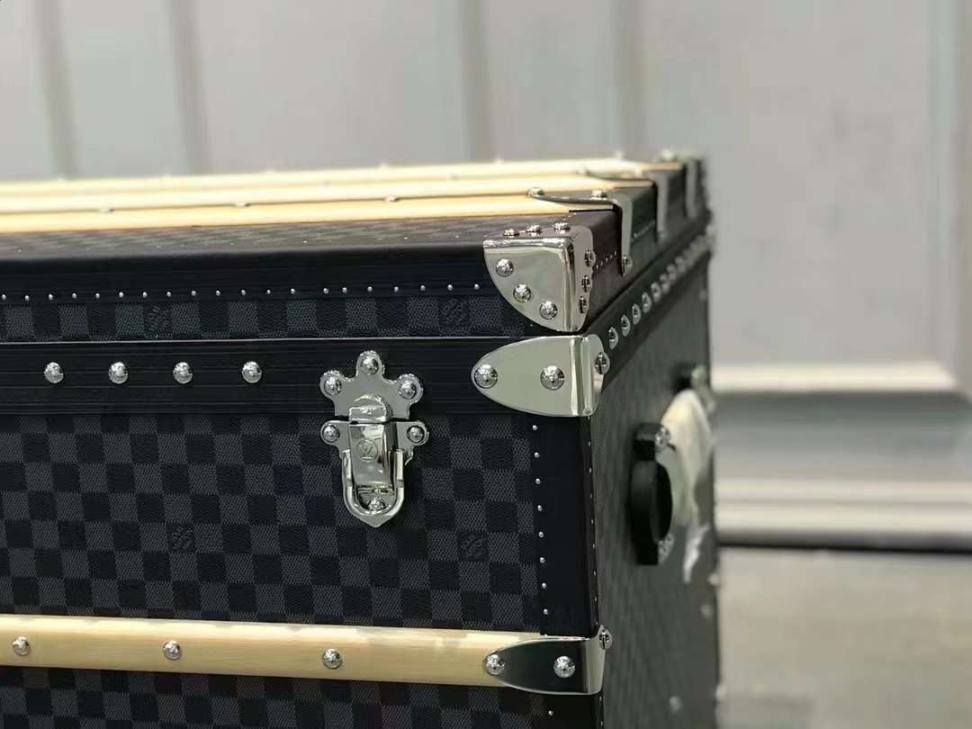 CUSTOM LV BLACK CHECKERED TRUNK