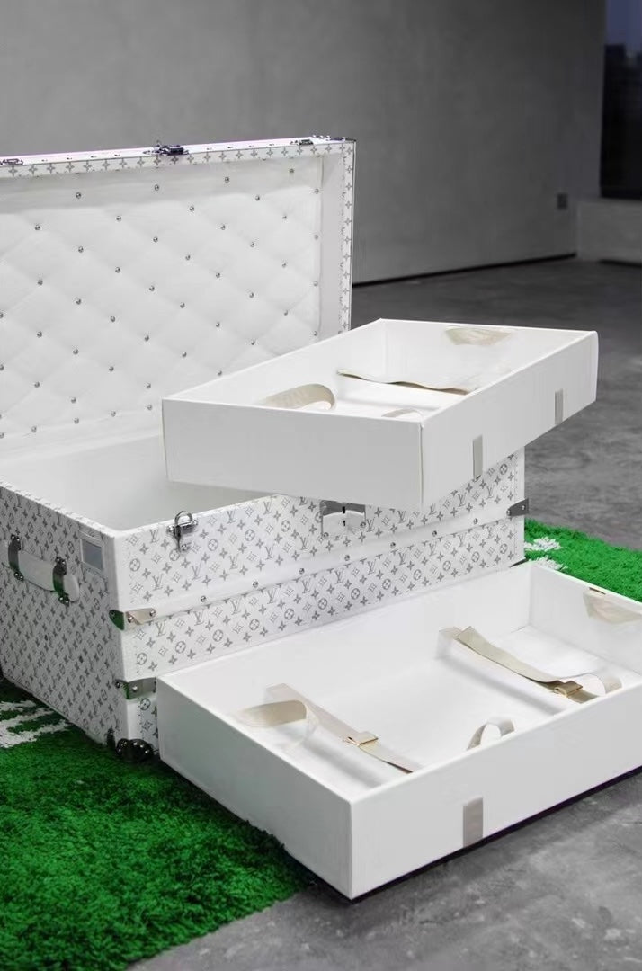 CUSTOM LV WHITE TRUNK