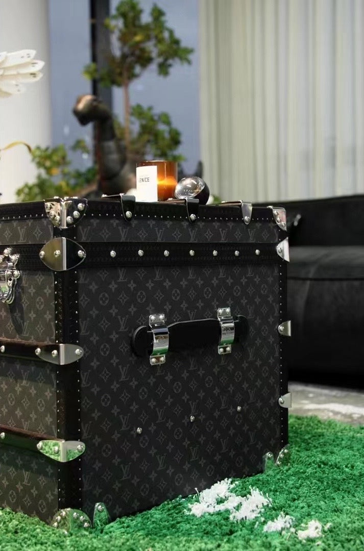 CUSTOM LV BLACK TRUNK