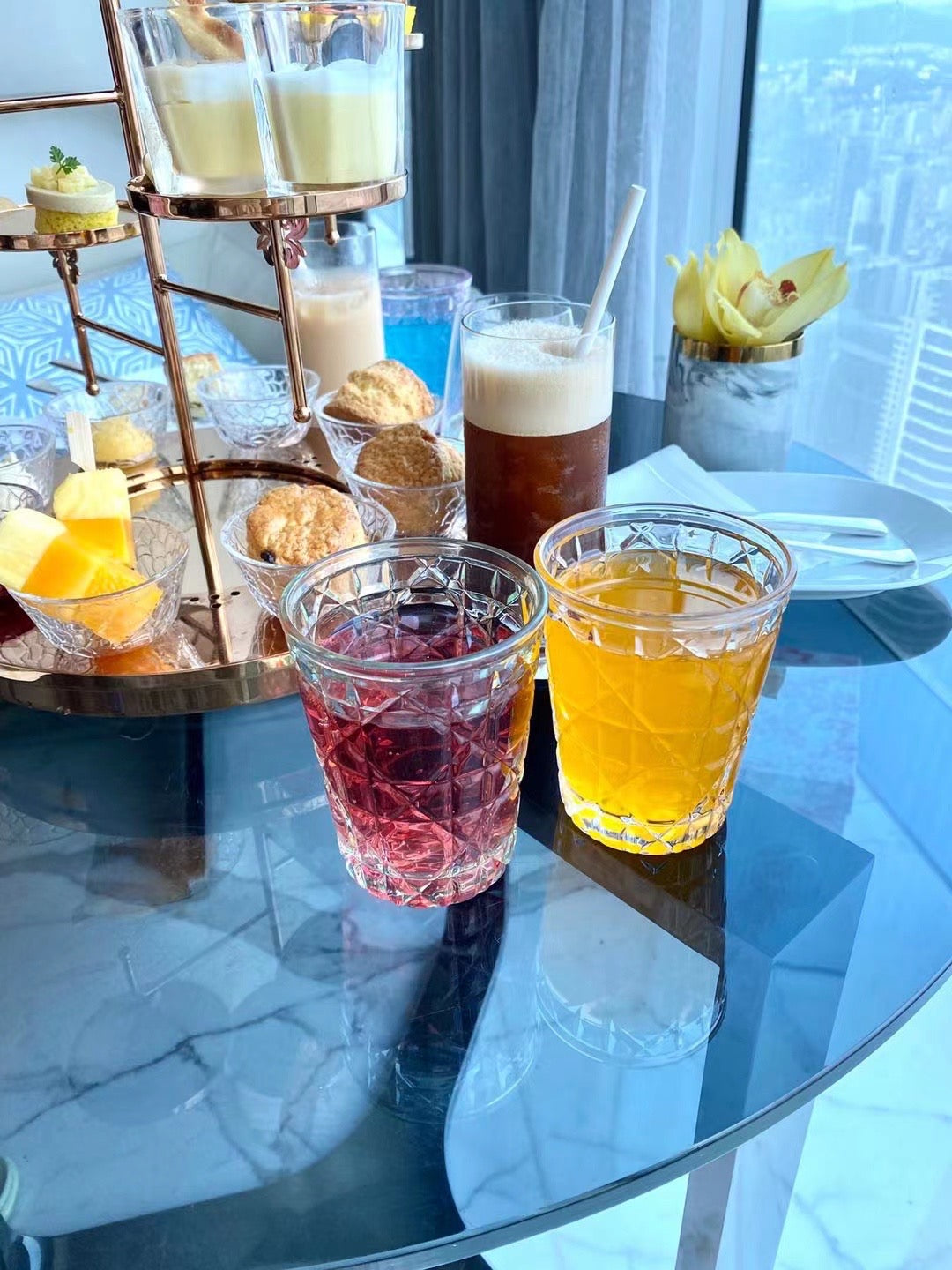CHRISTIAN COLOUR CRYSTAL CUP SET